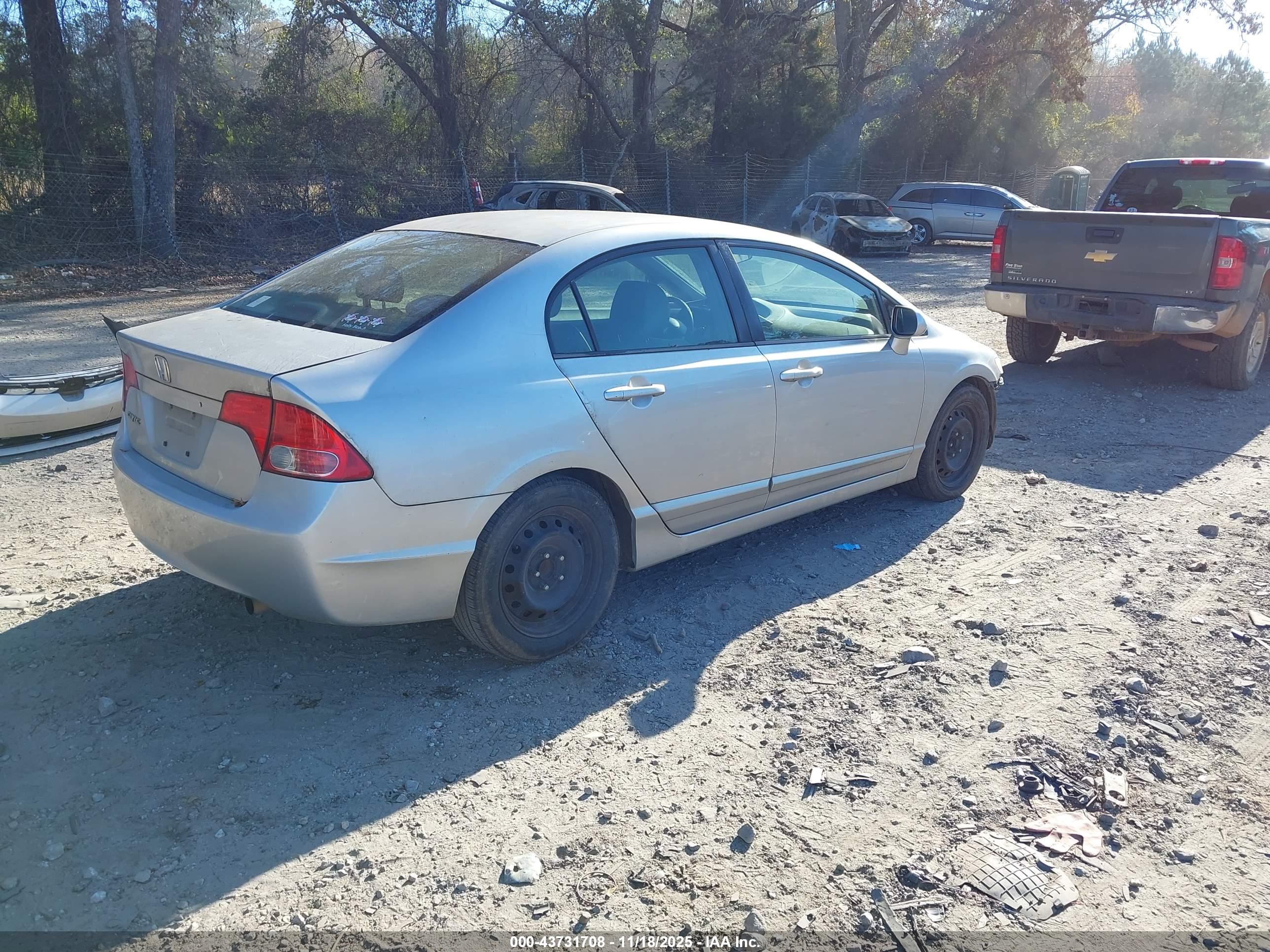 HONDA CIVIC image 4