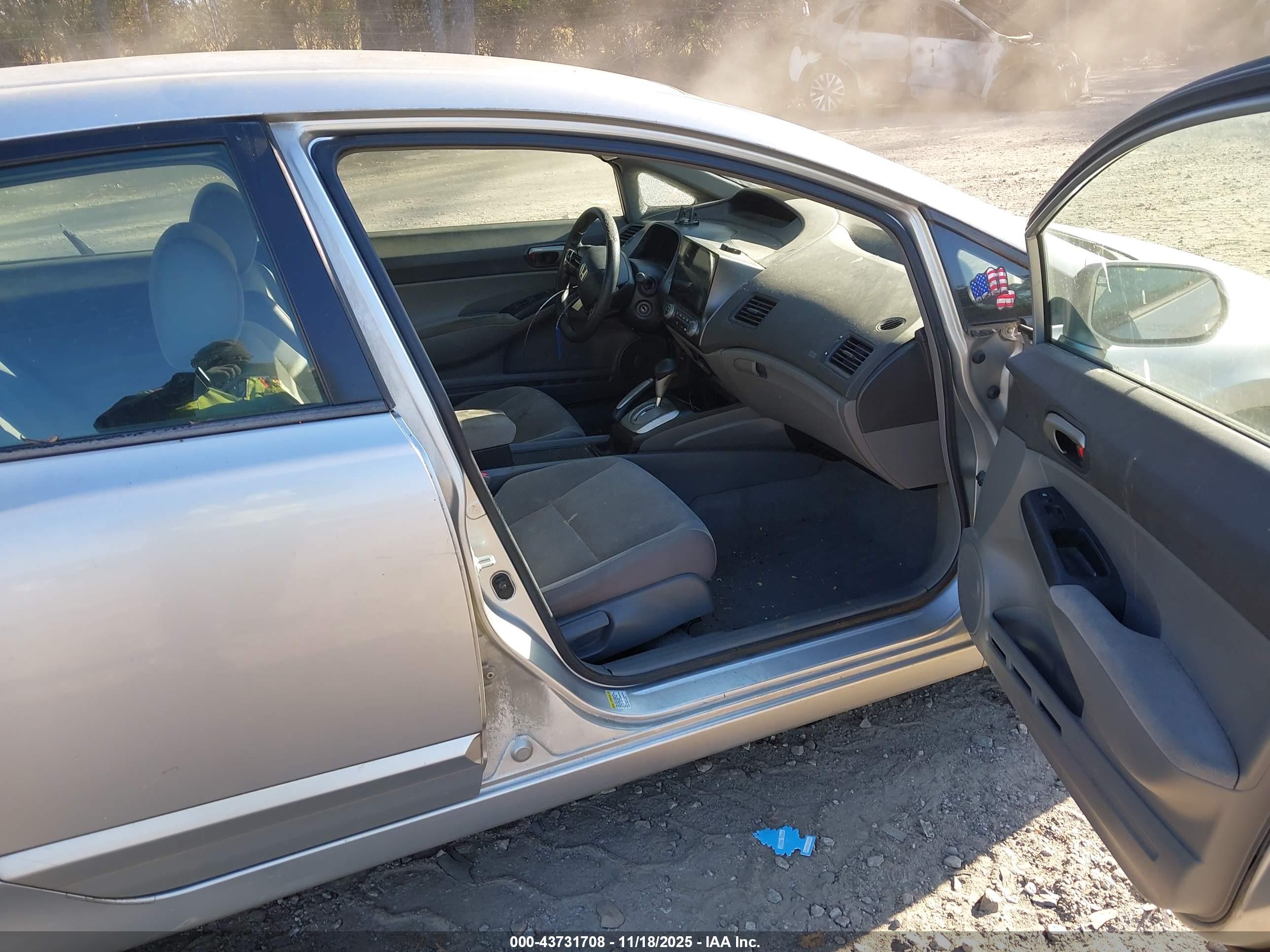 HONDA CIVIC image 5