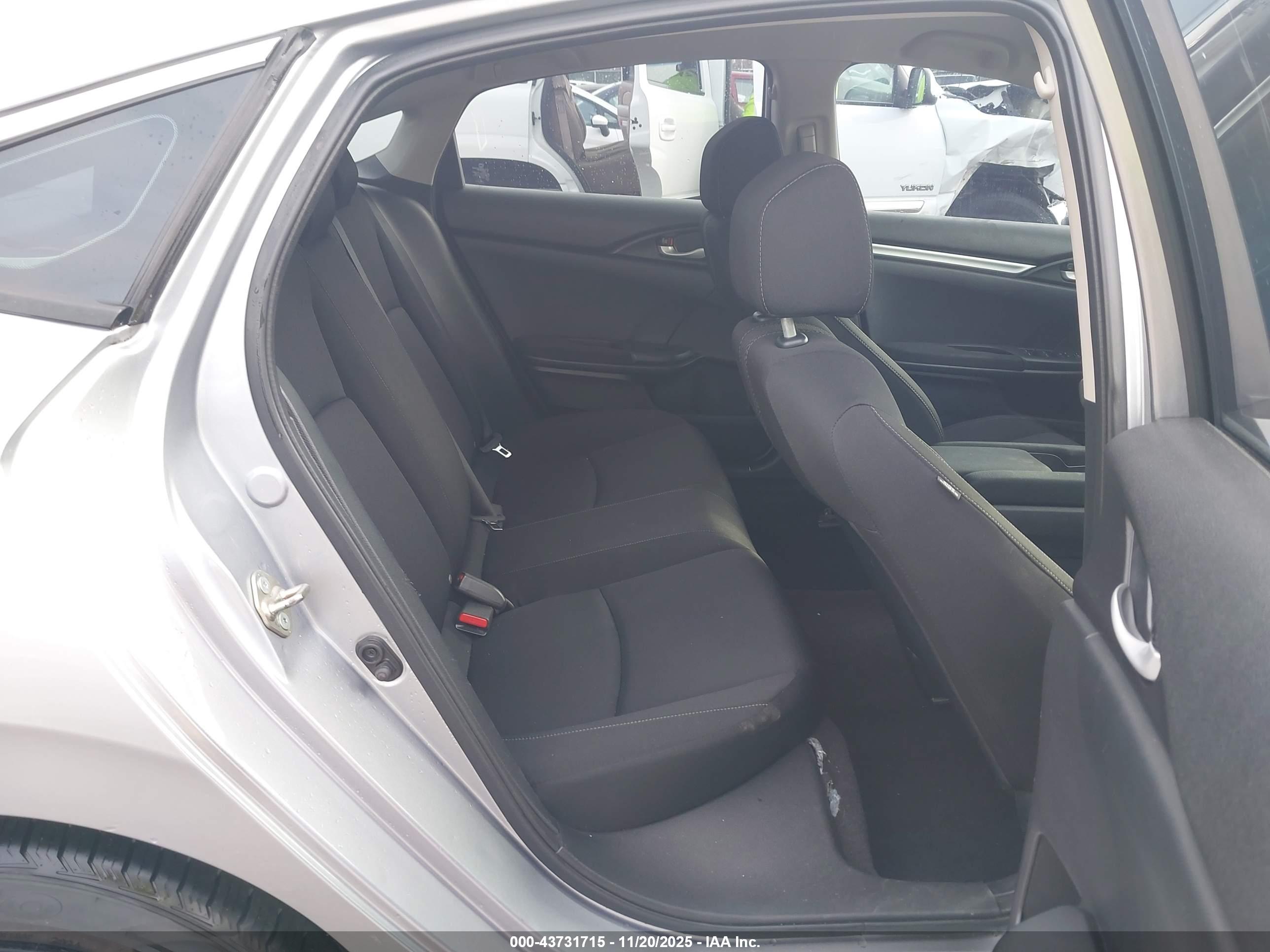 HONDA CIVIC image 8