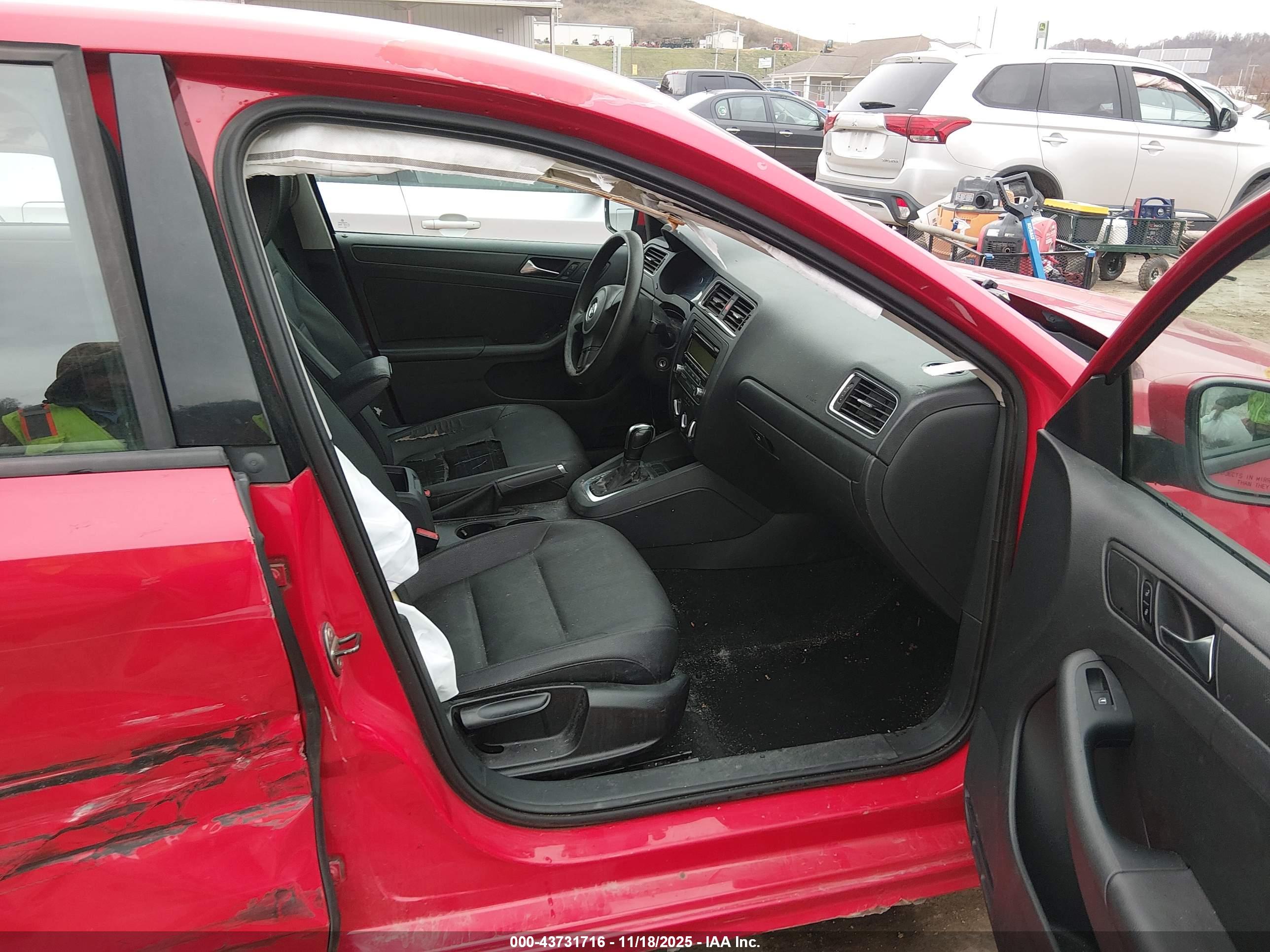 VOLKSWAGEN JETTA image 5