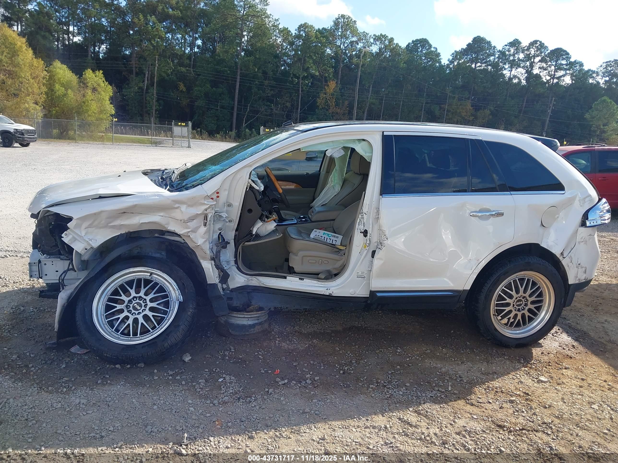 LINCOLN MKX image 6