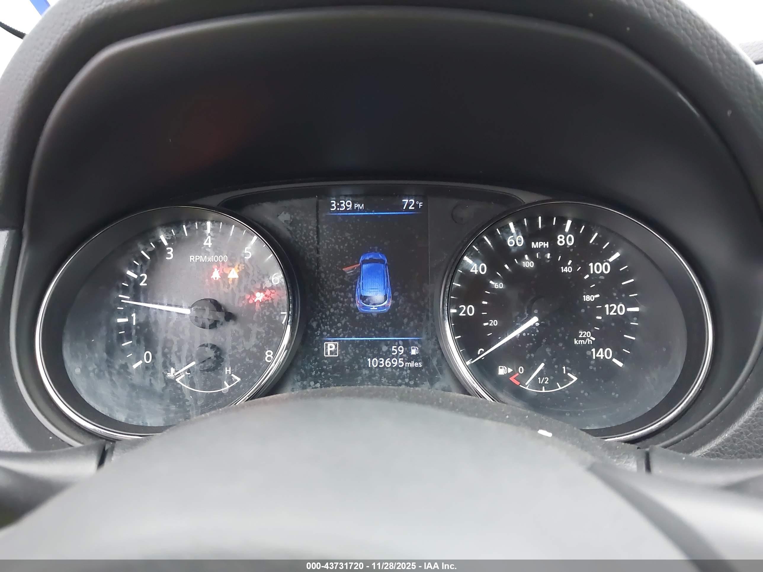 NISSAN ROGUE image 7