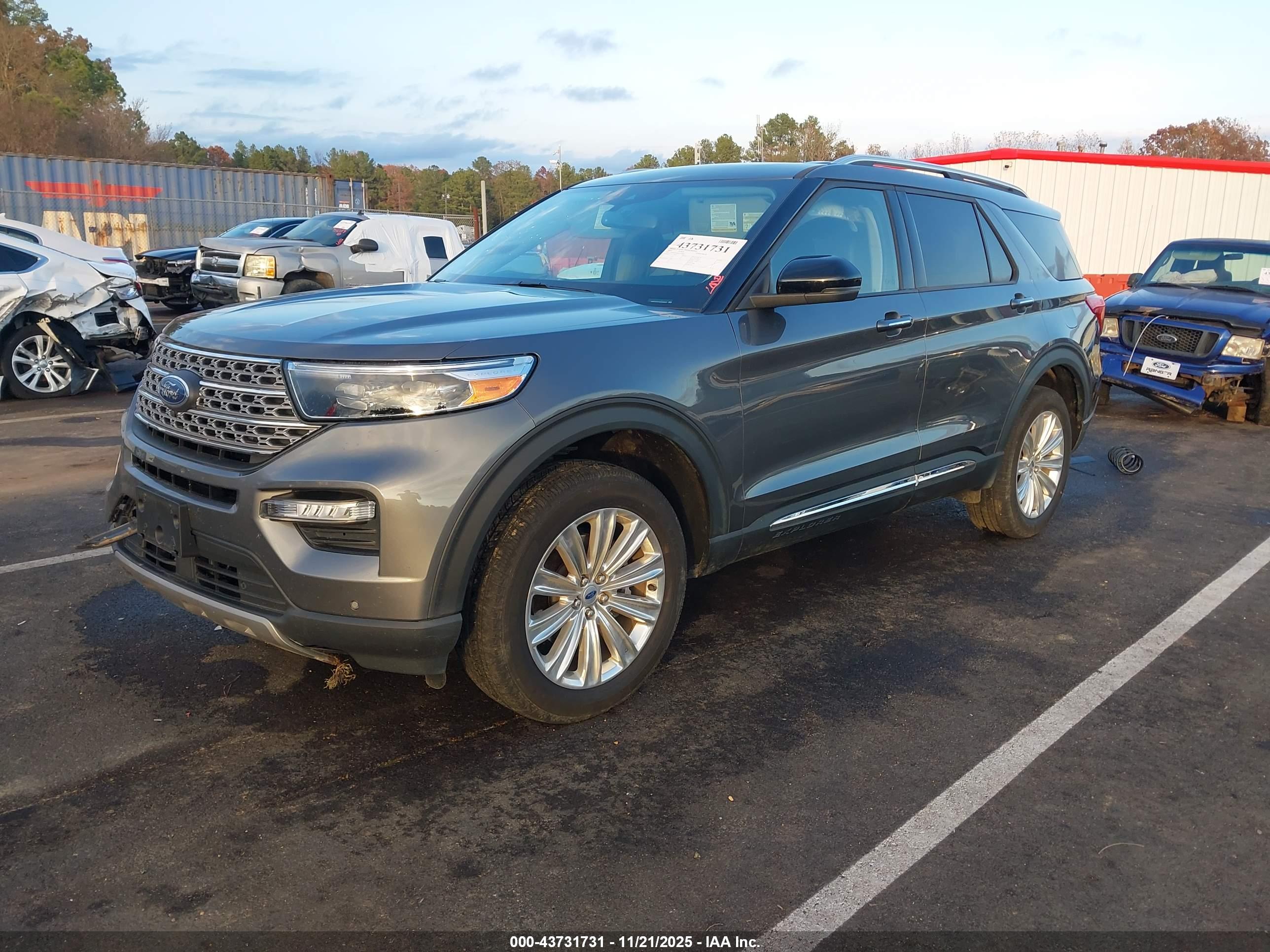 FORD EXPLORER image 2