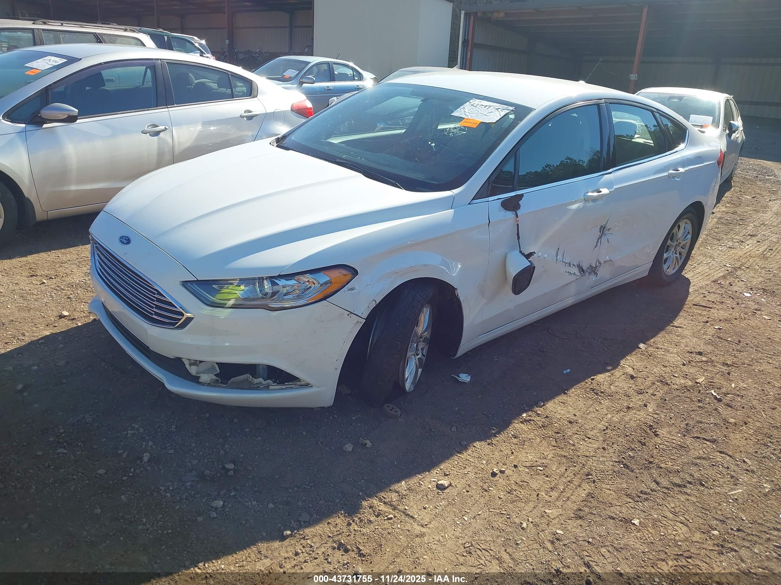 FORD FUSION image 2