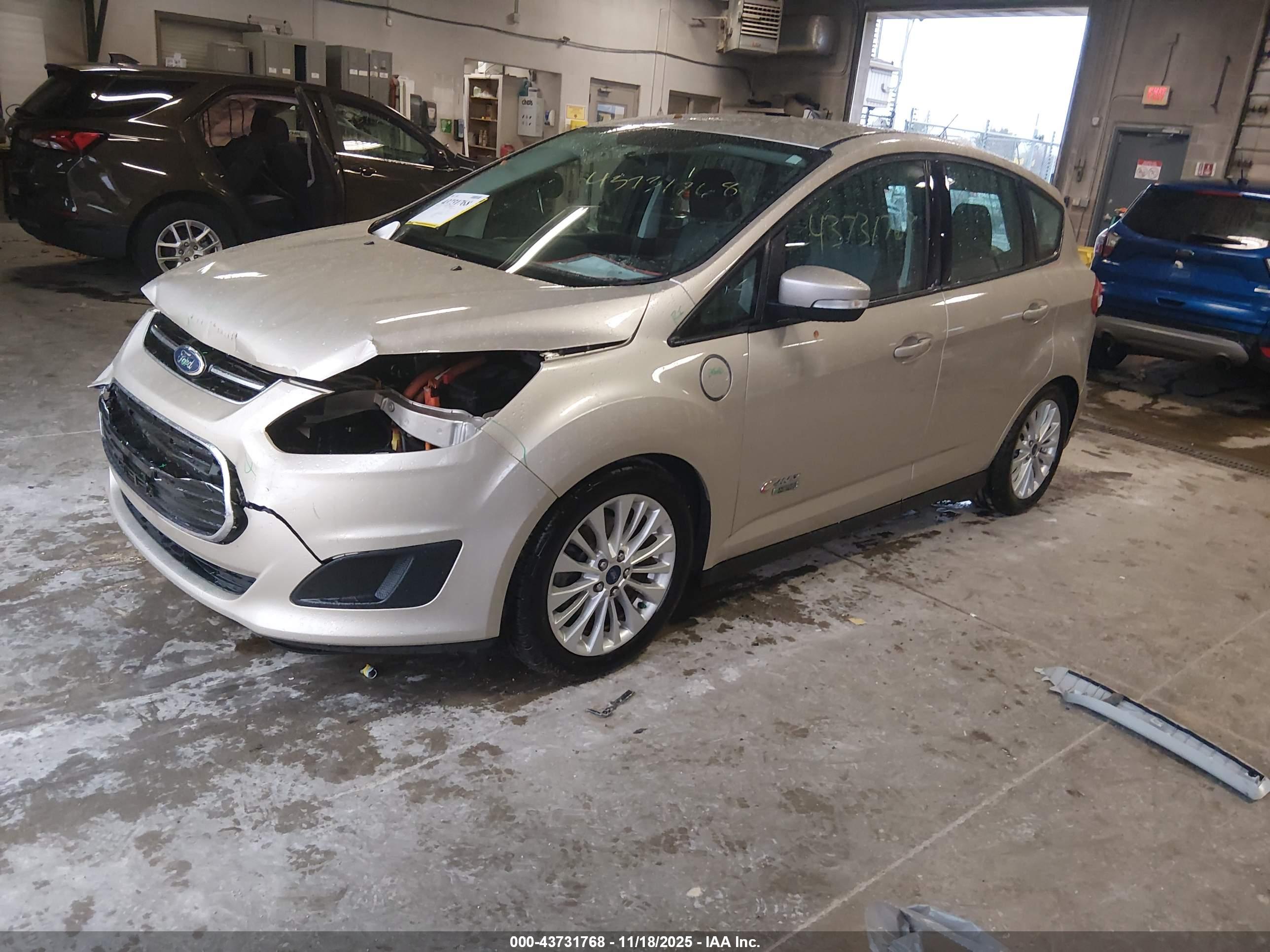 FORD C-MAX image 2