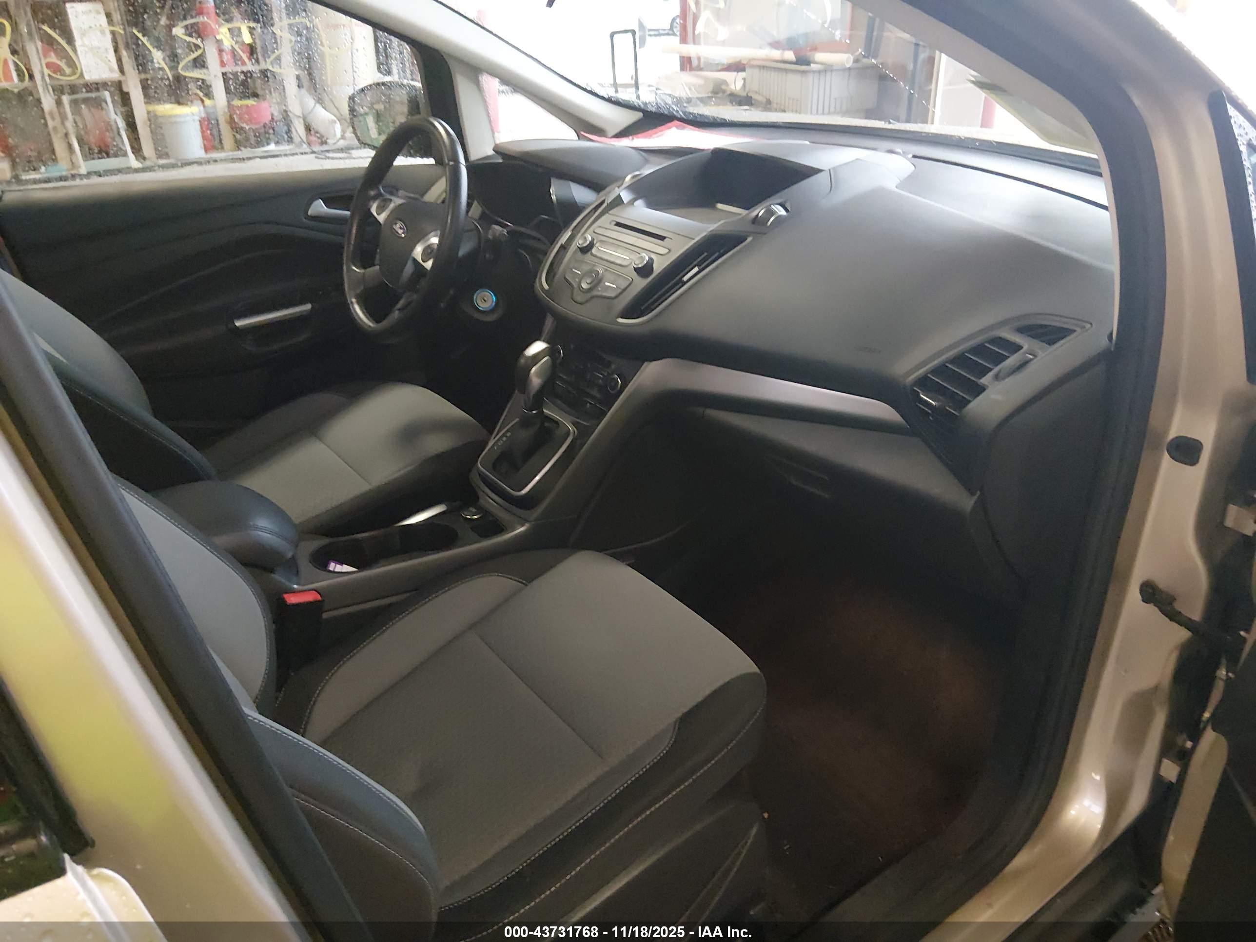 FORD C-MAX image 5