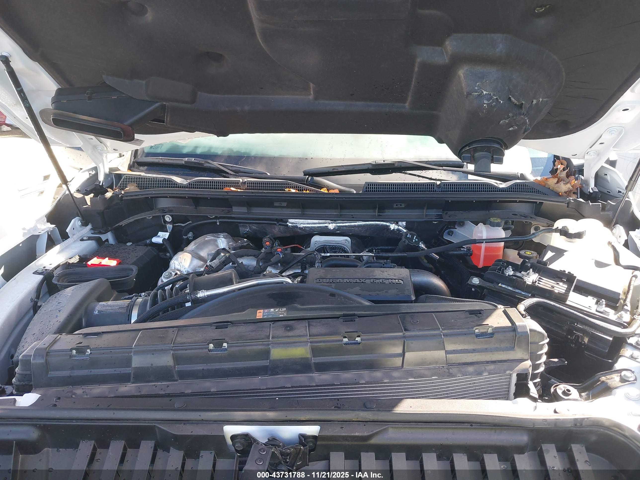 GMC SIERRA image 10