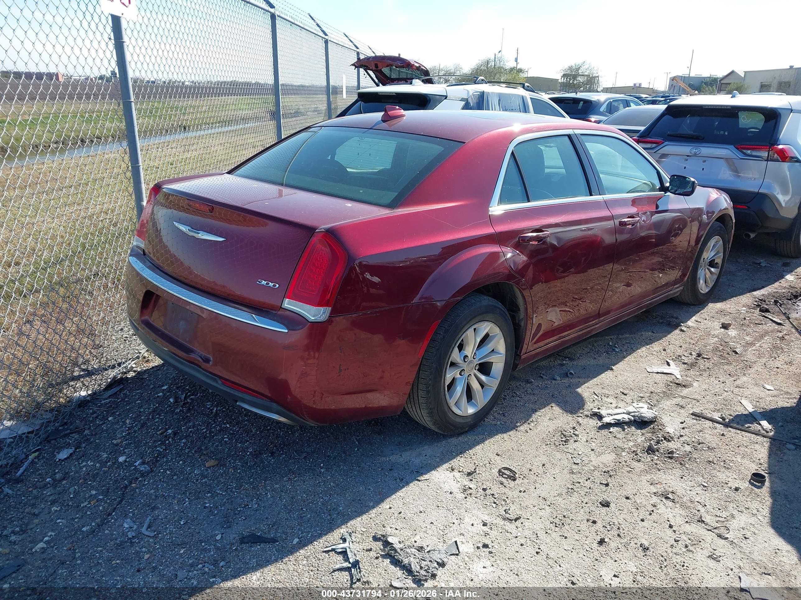 CHRYSLER 300 image 4