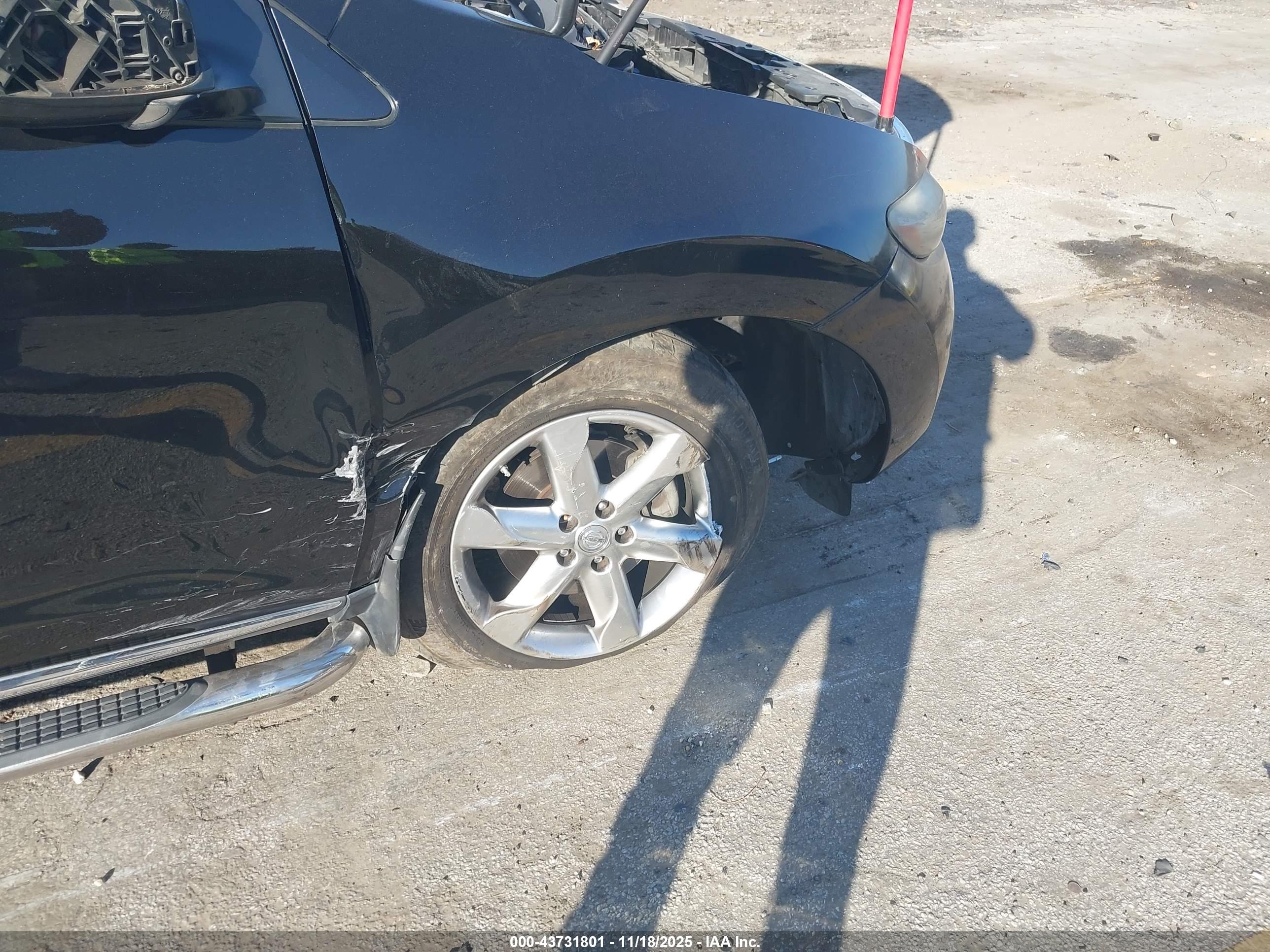 NISSAN MURANO image 6