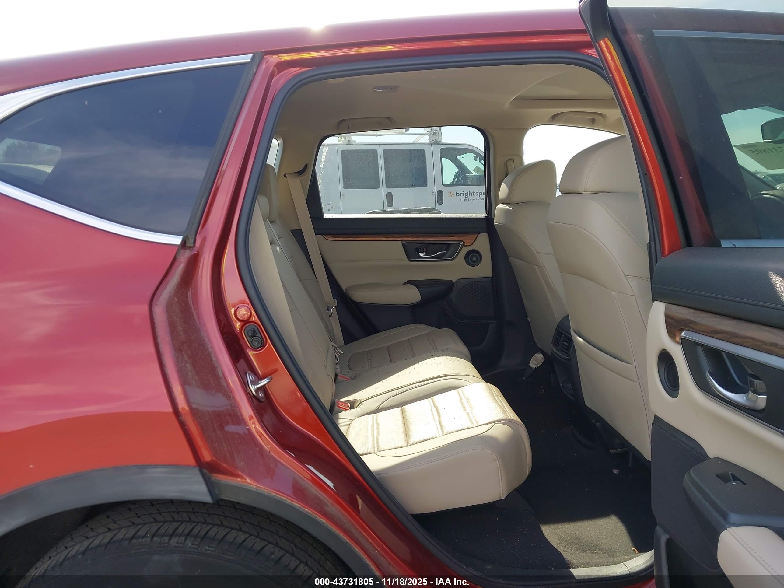 HONDA CR-V image 8