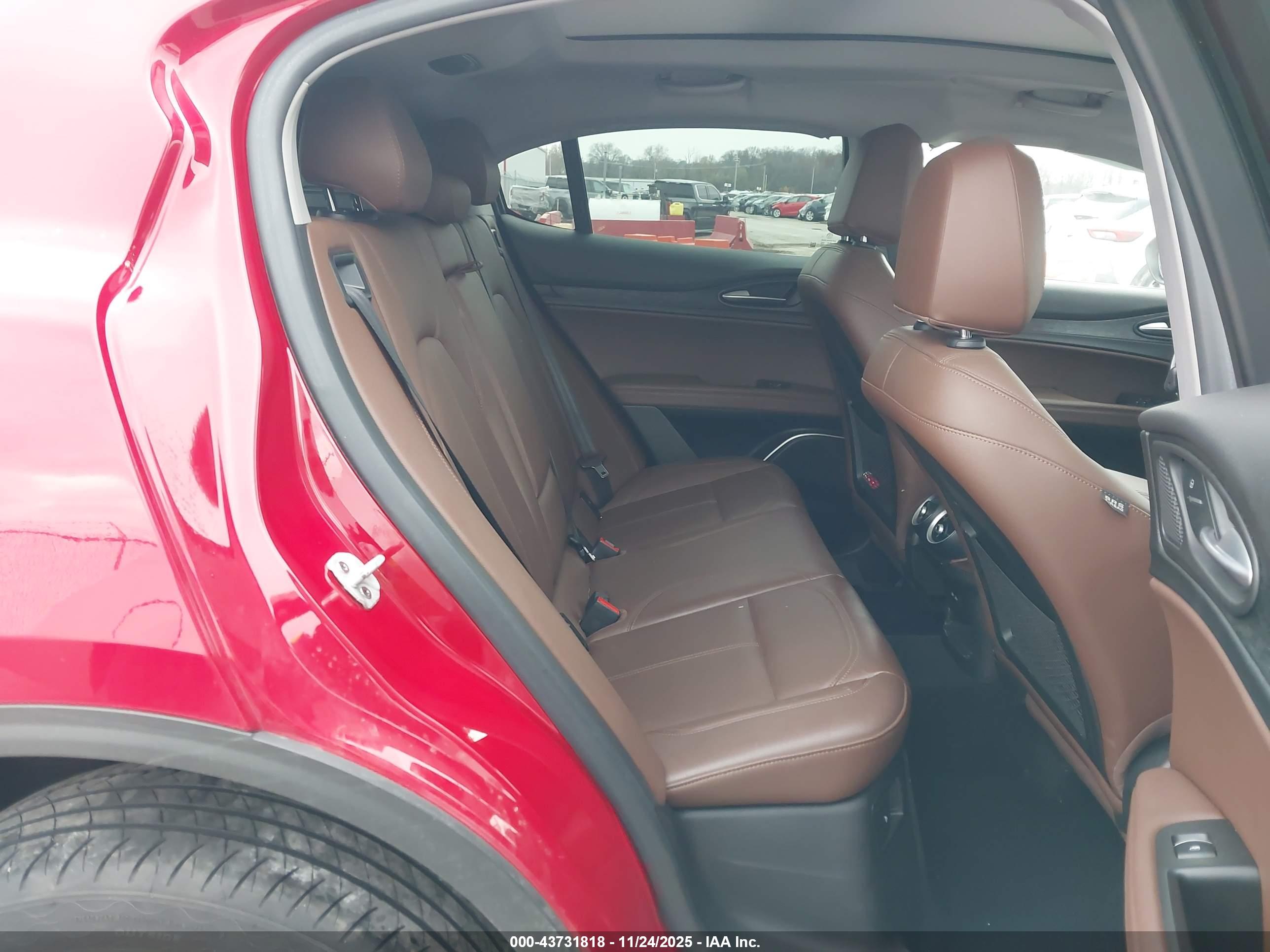 ALFA ROMEO image 8
