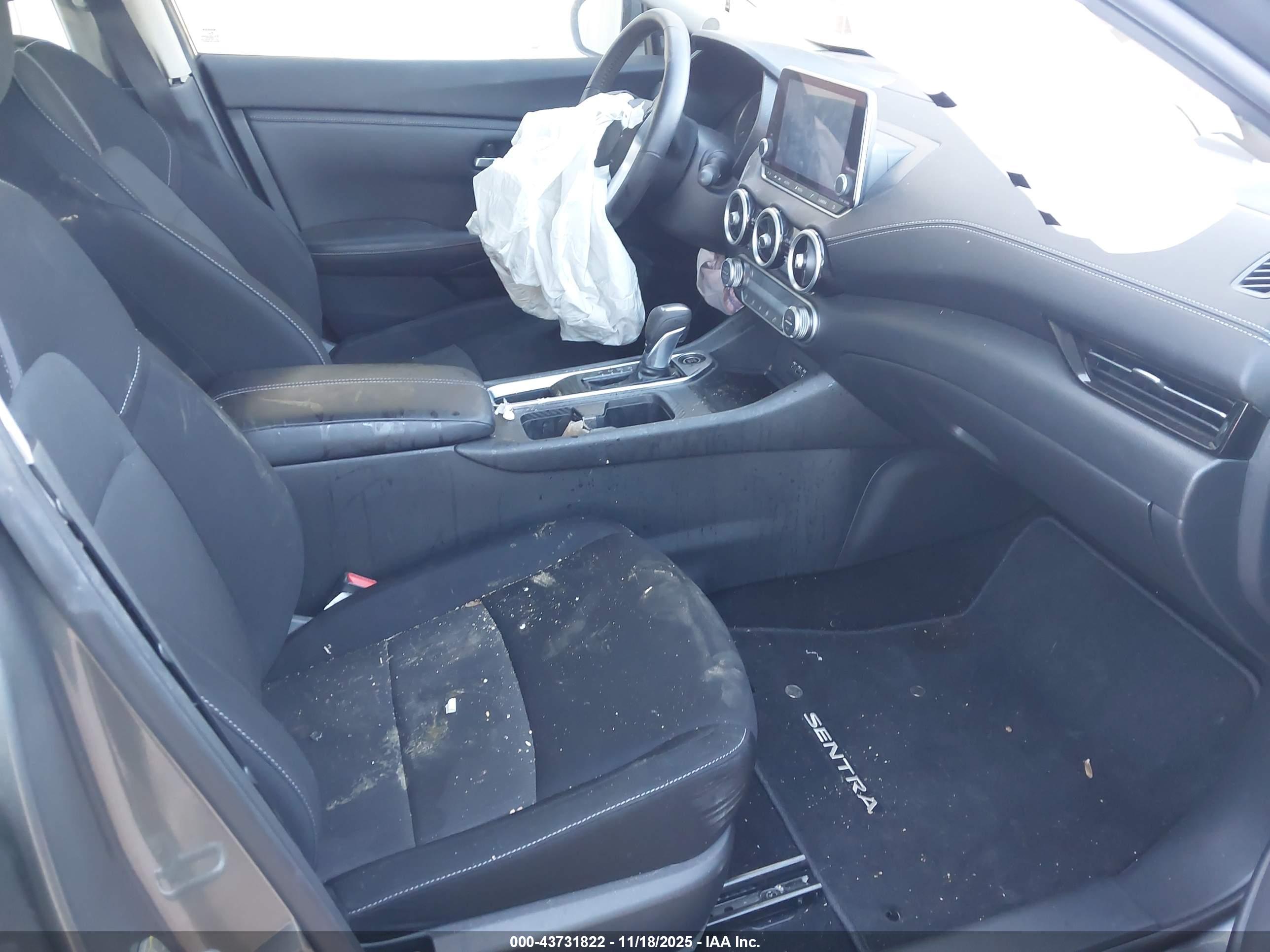 NISSAN SENTRA image 5
