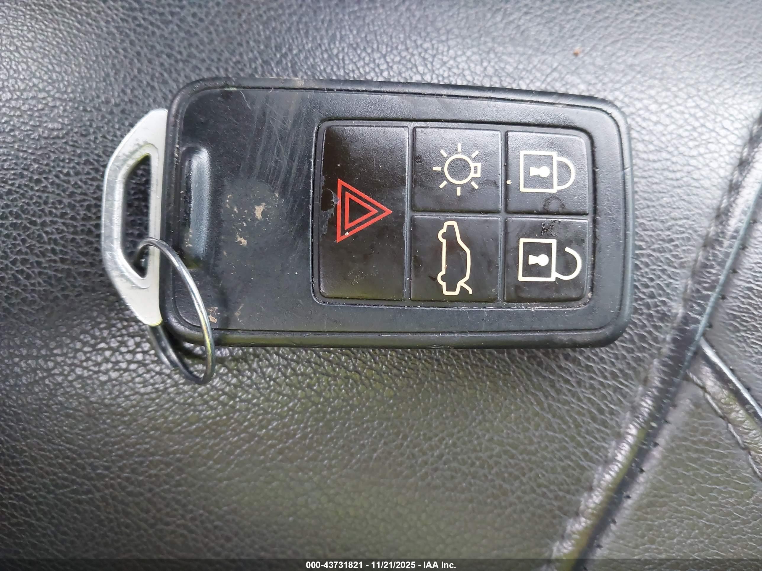 VOLVO S80 image 11