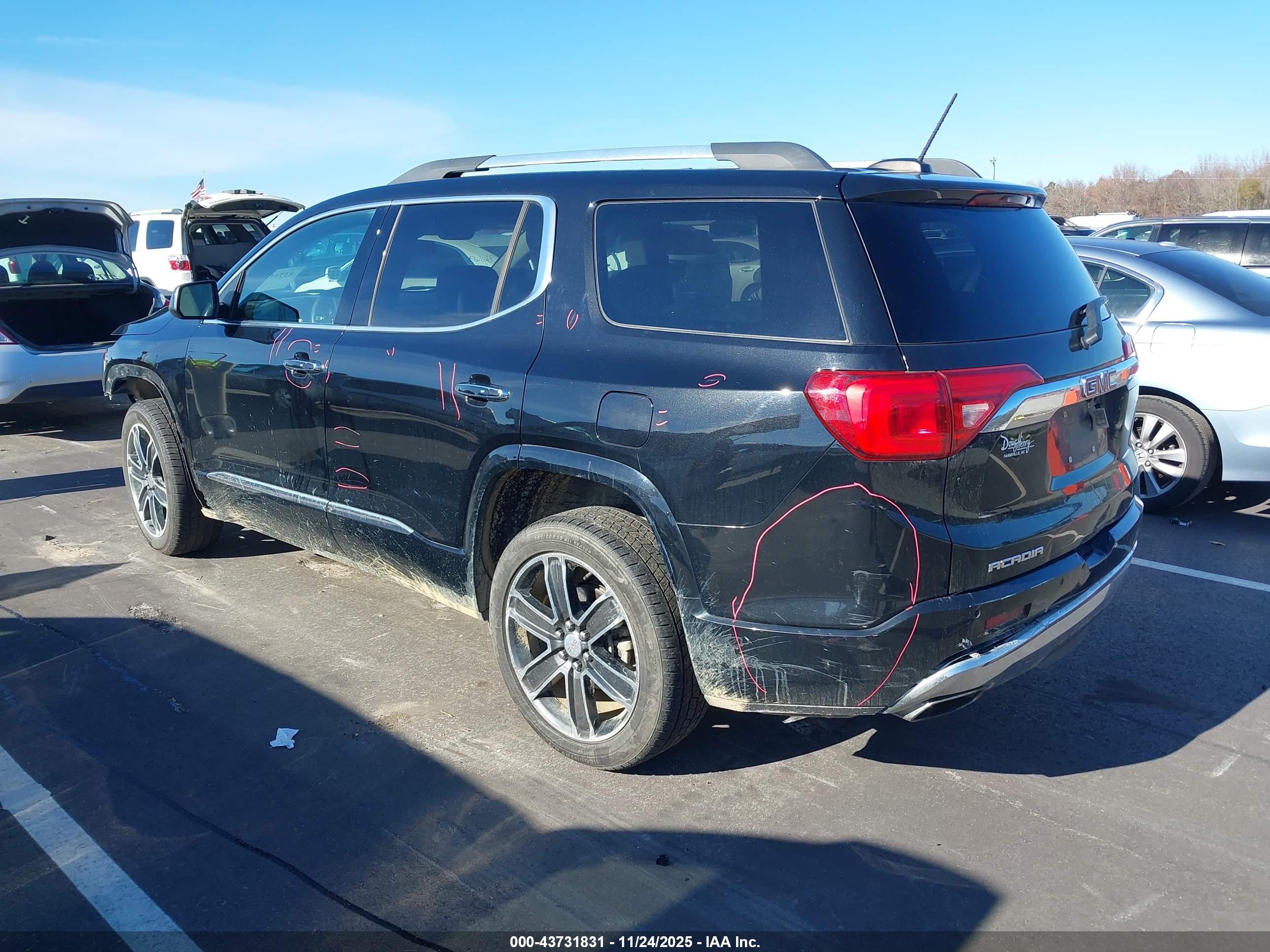 GMC ACADIA image 3