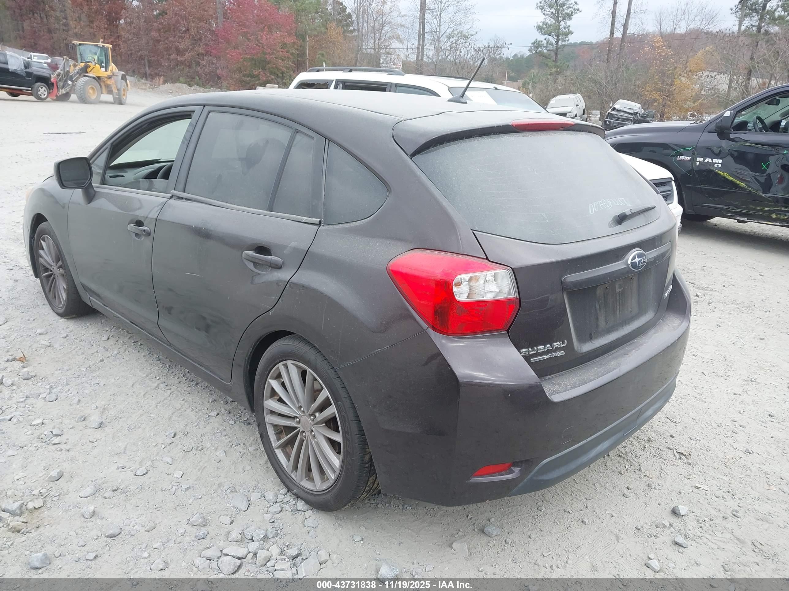 SUBARU IMPREZA image 3