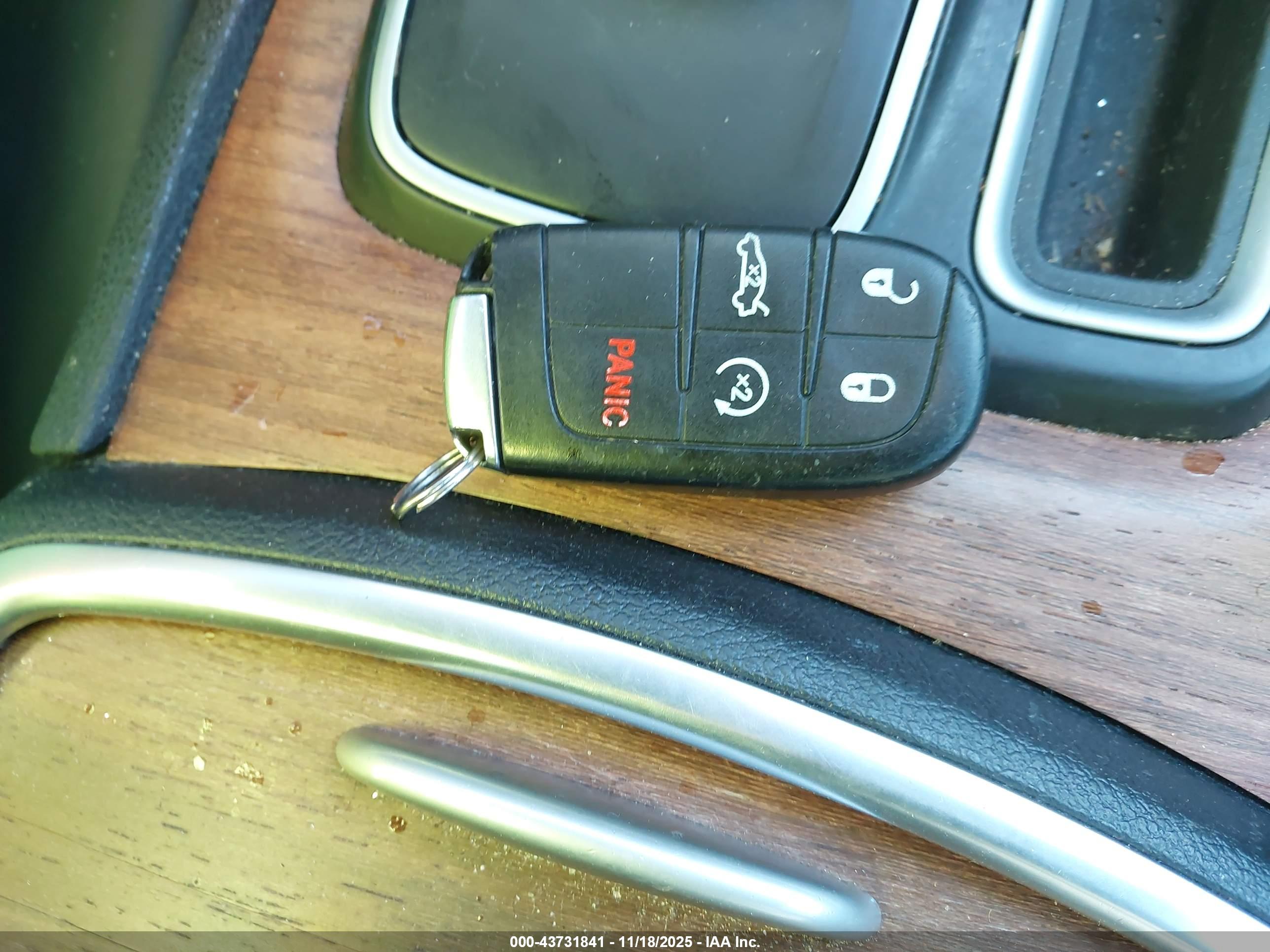 CHRYSLER 300C image 11