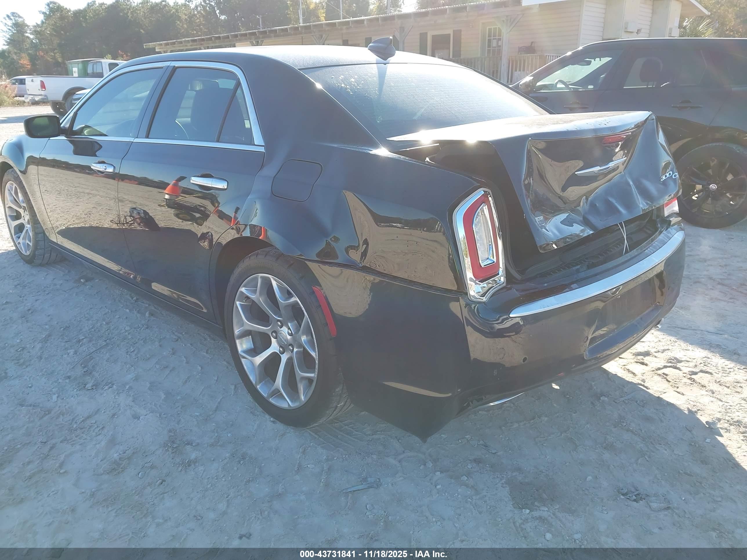 CHRYSLER 300C image 3