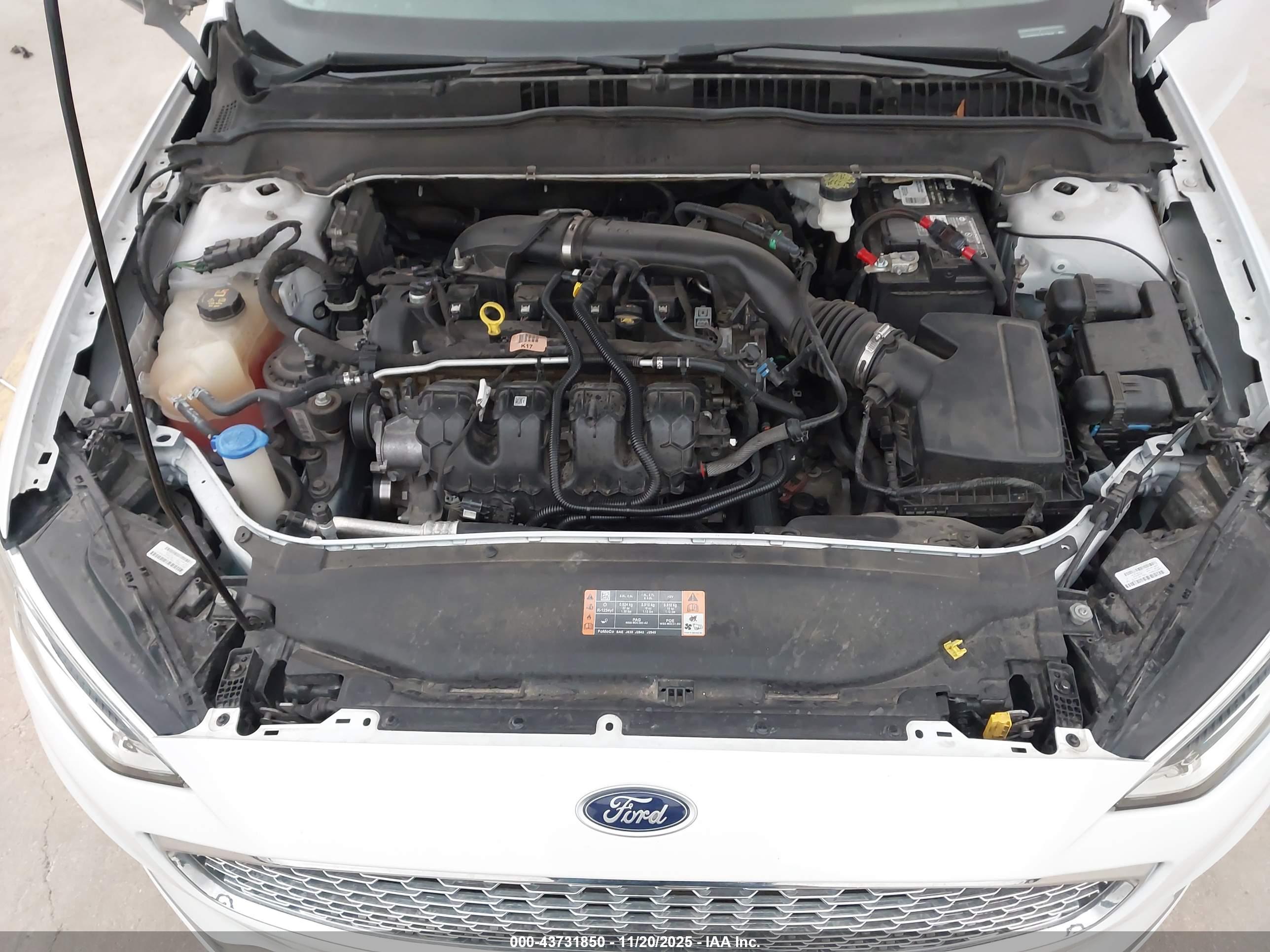 FORD FUSION image 10