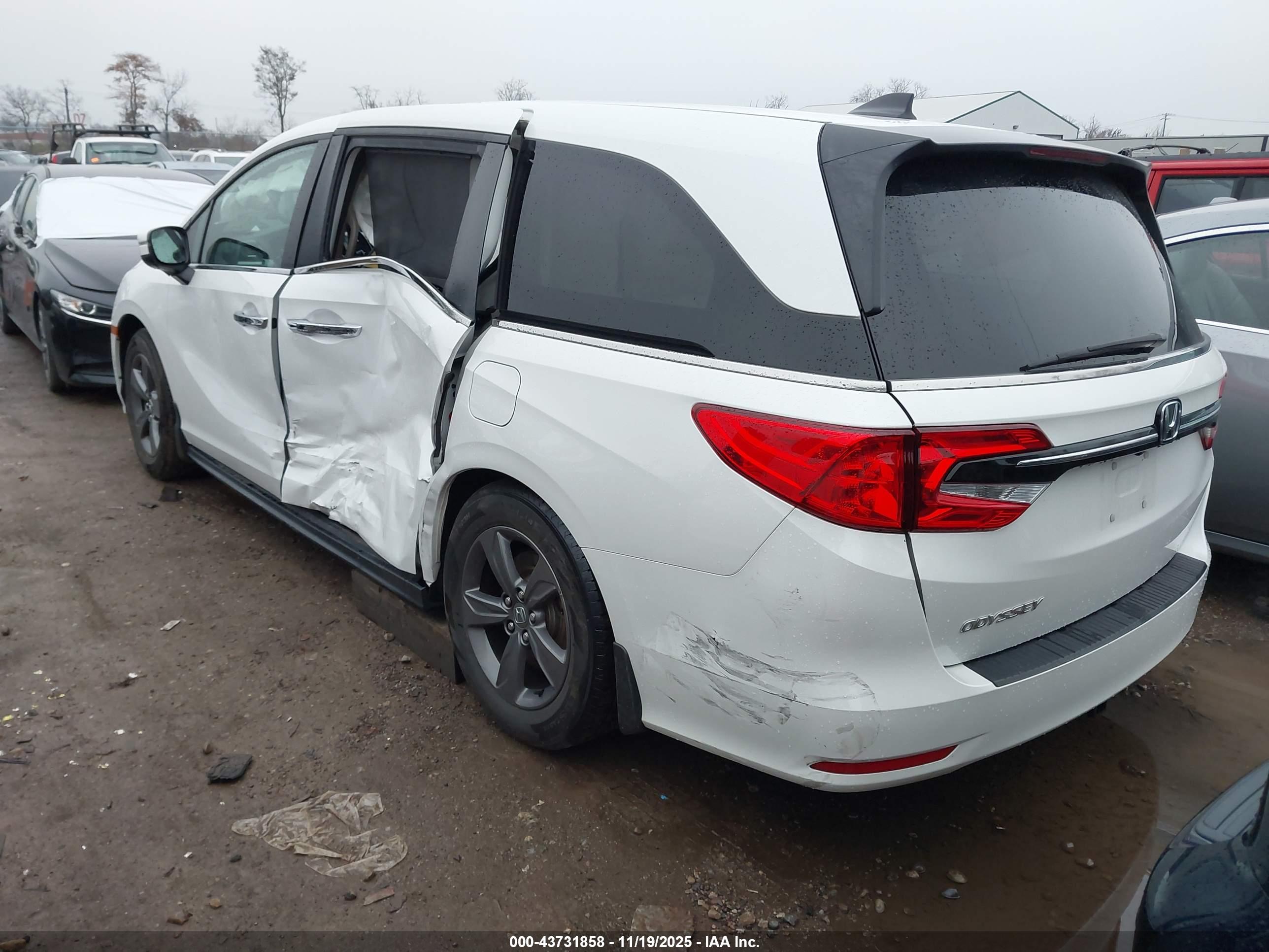 HONDA ODYSSEY image 3