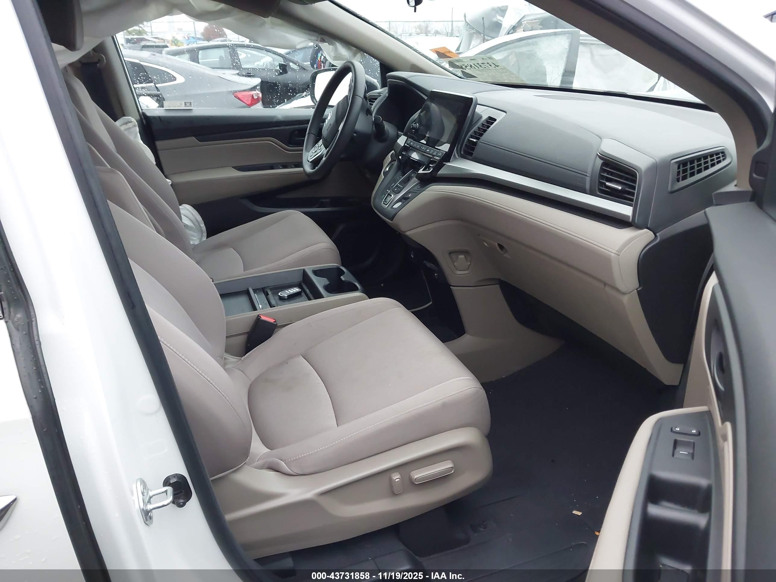 HONDA ODYSSEY image 5