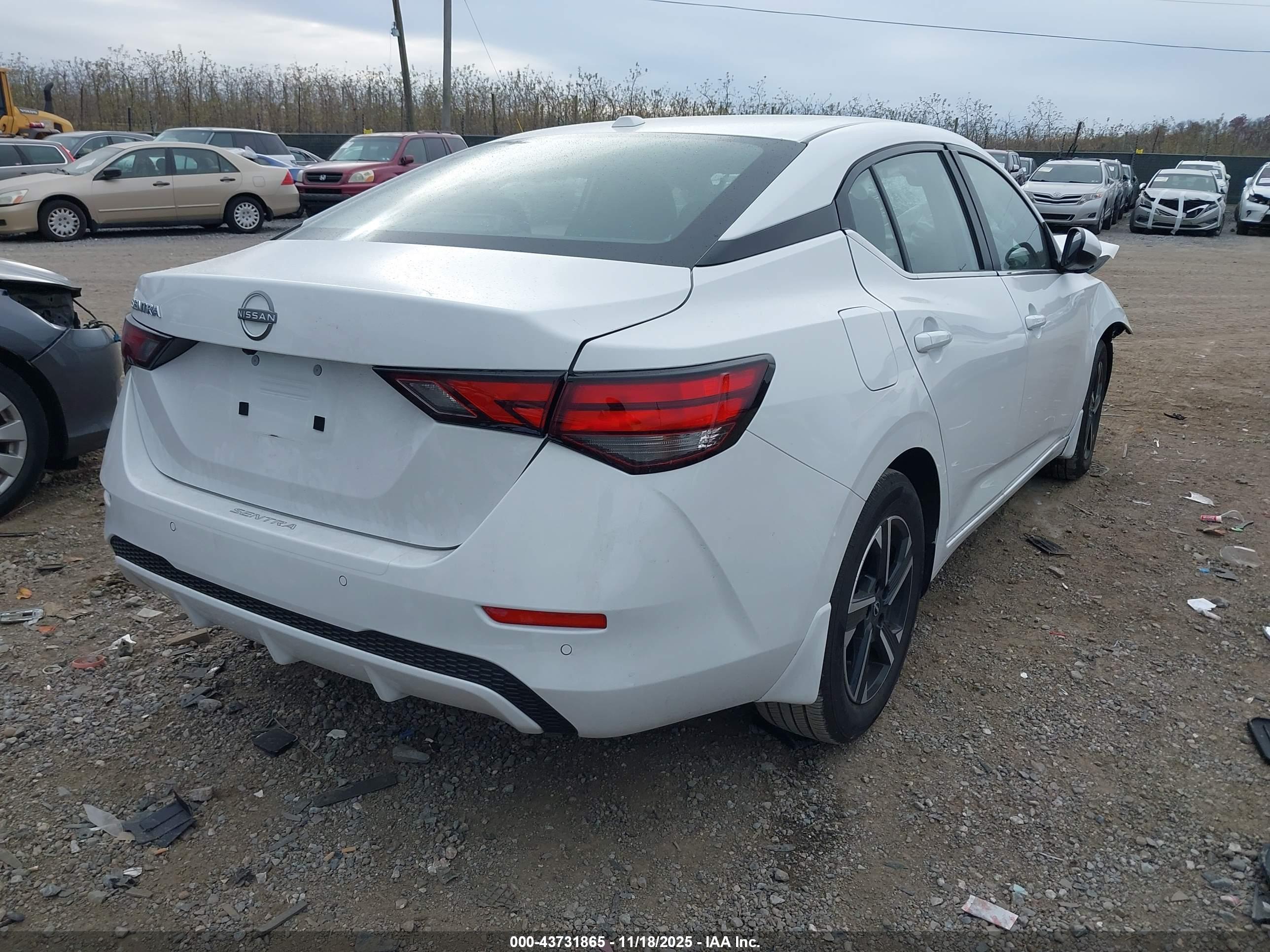 NISSAN SENTRA image 4