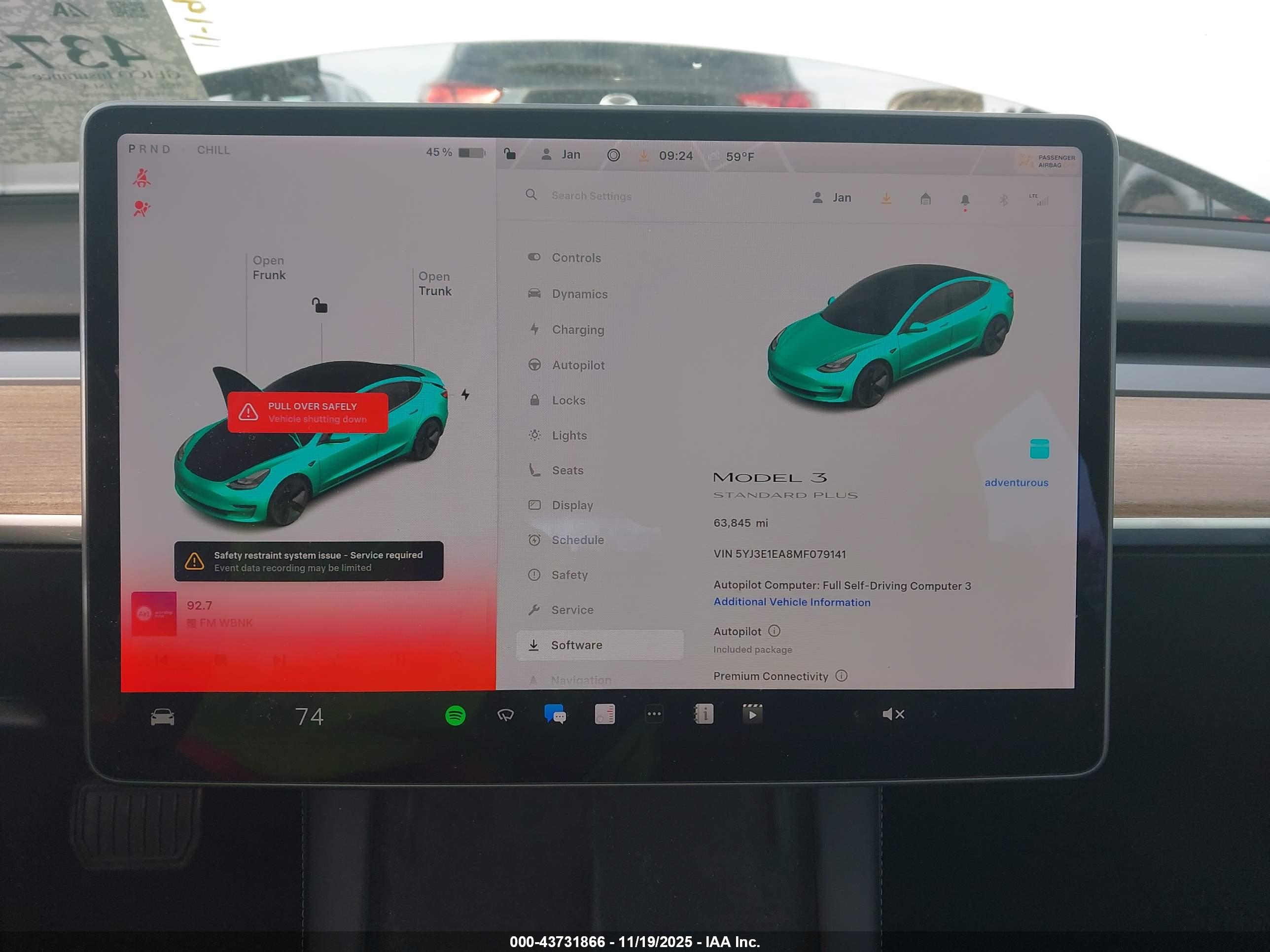 TESLA MODEL image 7