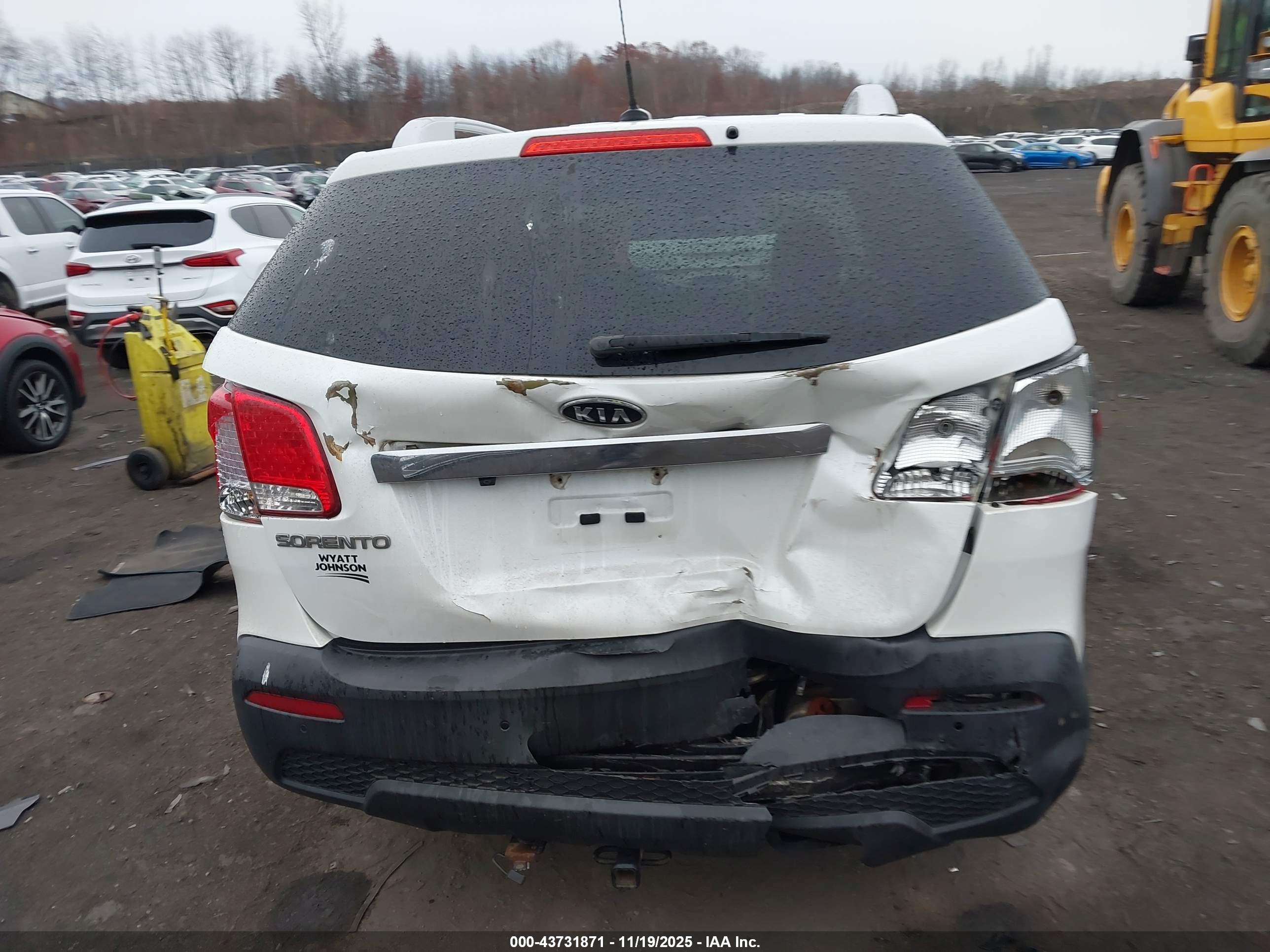 KIA SORENTO image 6