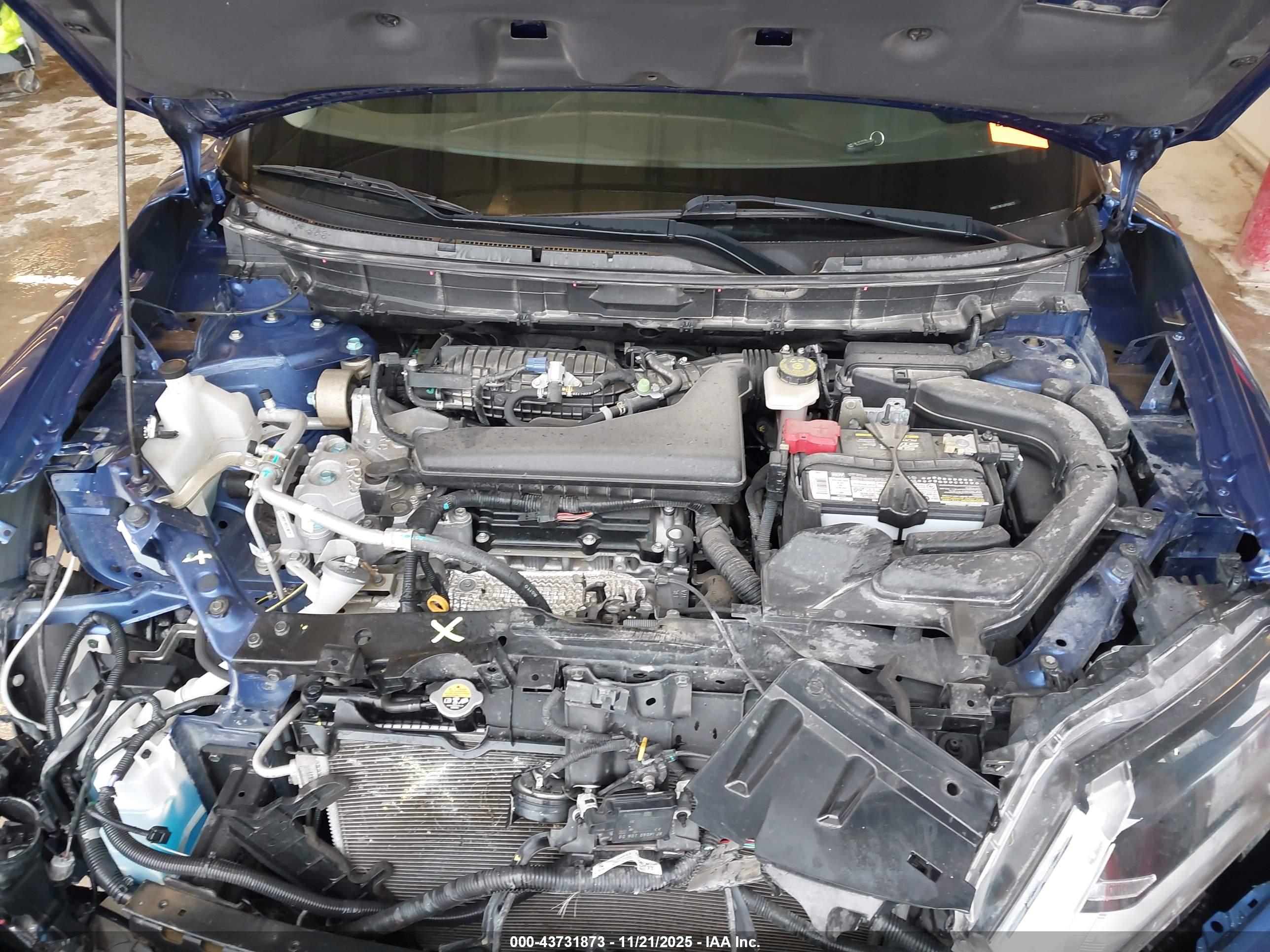 NISSAN ROGUE image 10