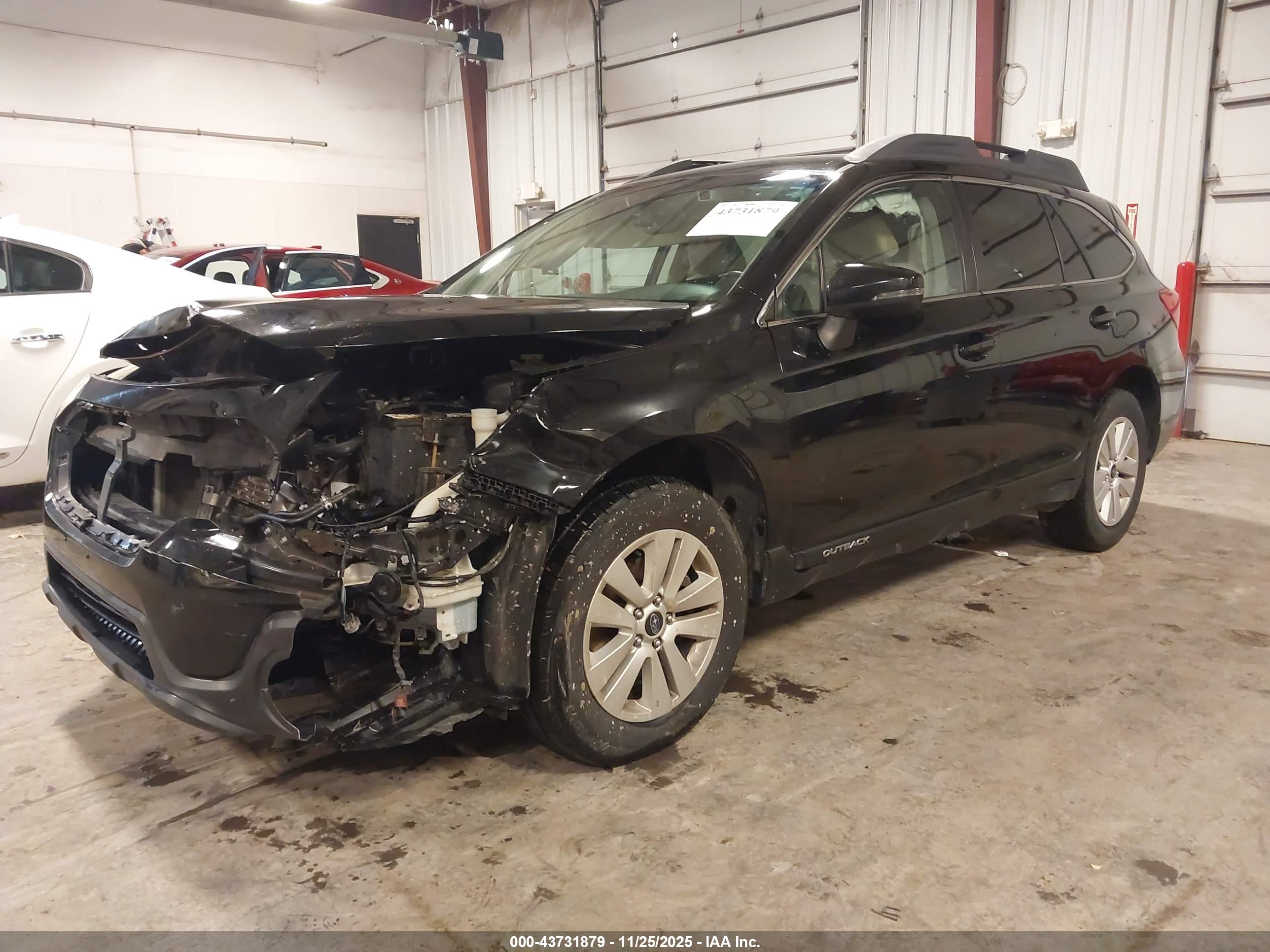 SUBARU OUTBACK image 2