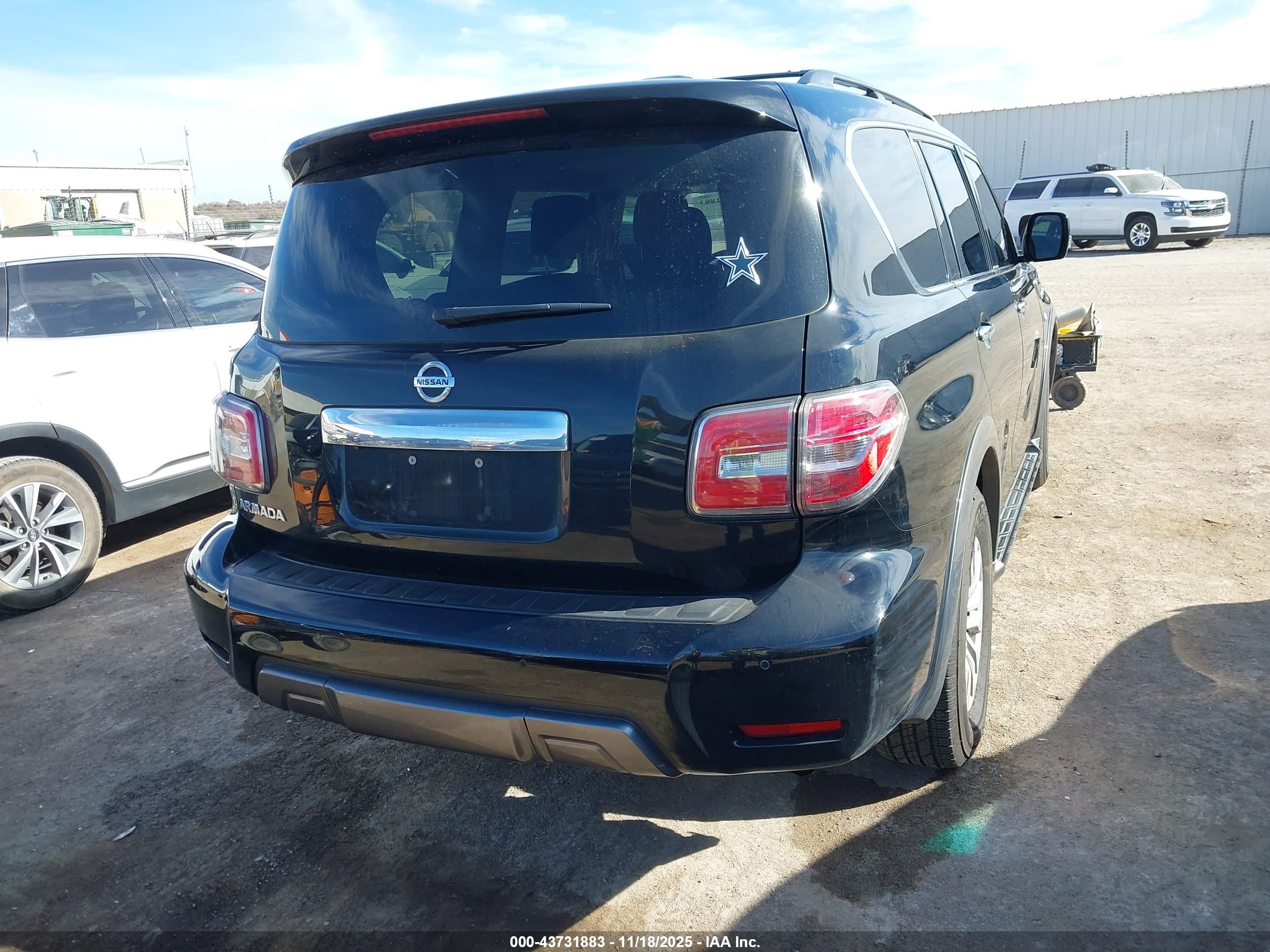 NISSAN ARMADA image 4