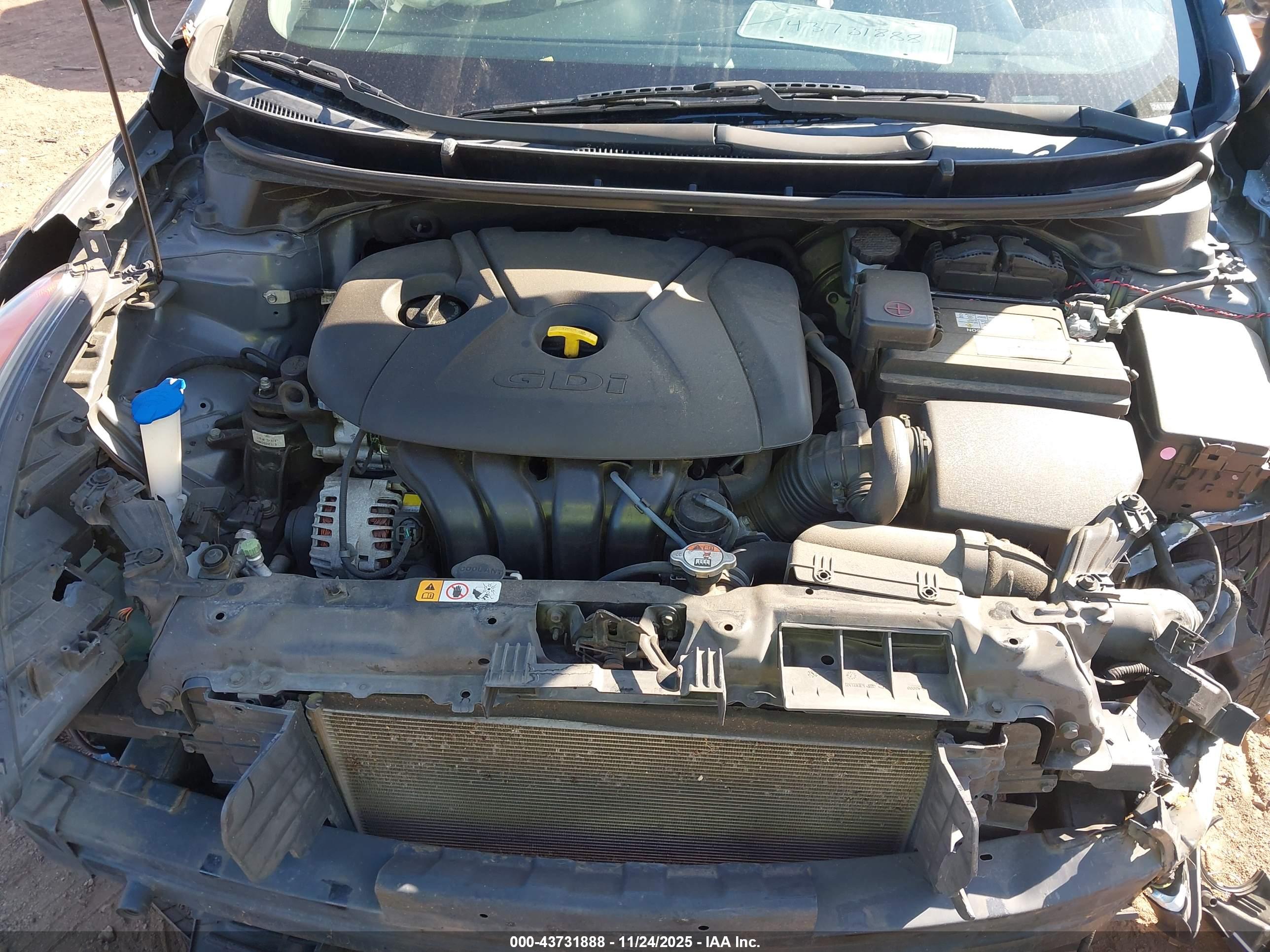 HYUNDAI ELANTRA image 10