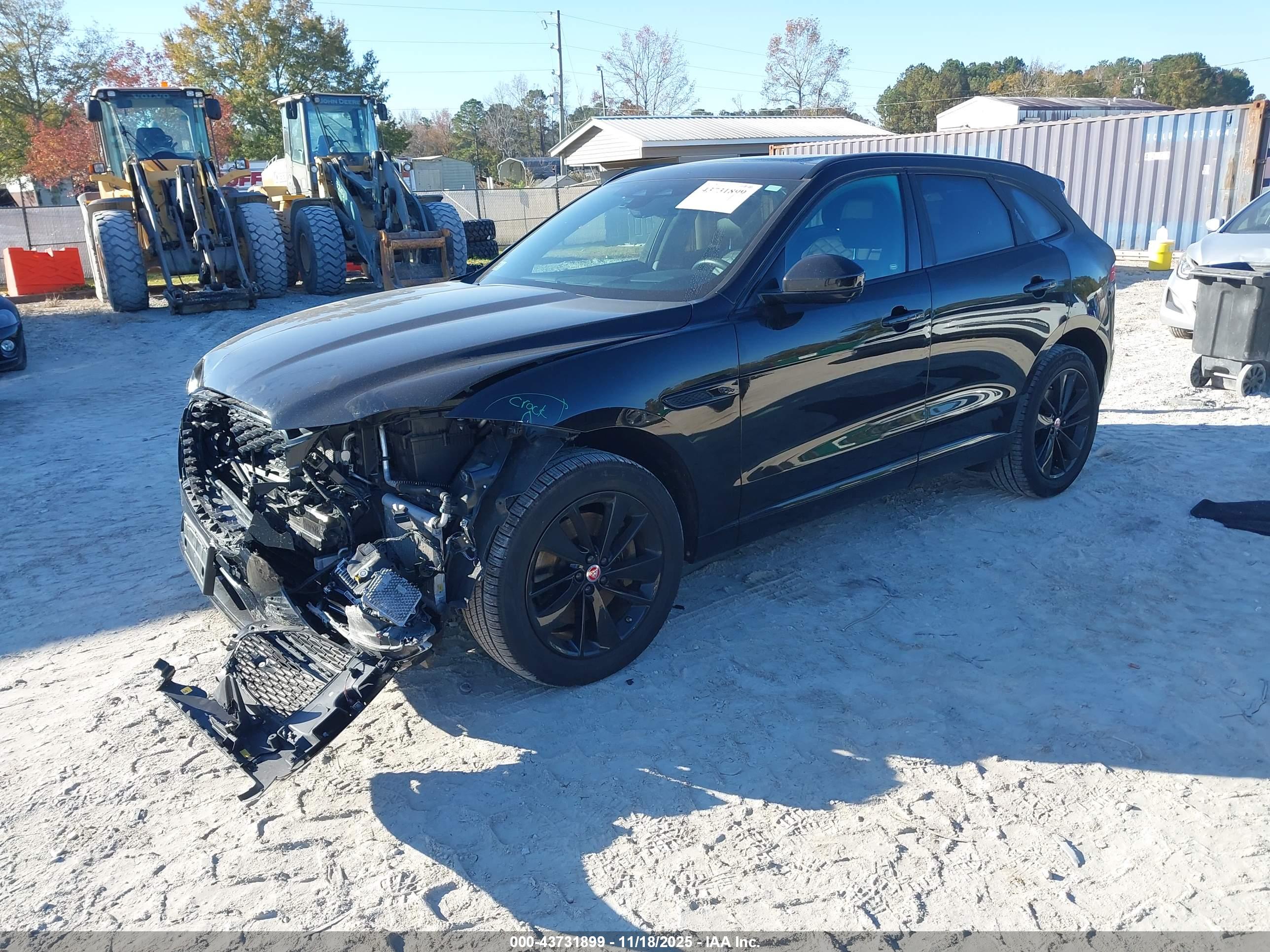 JAGUAR F-PACE image 2