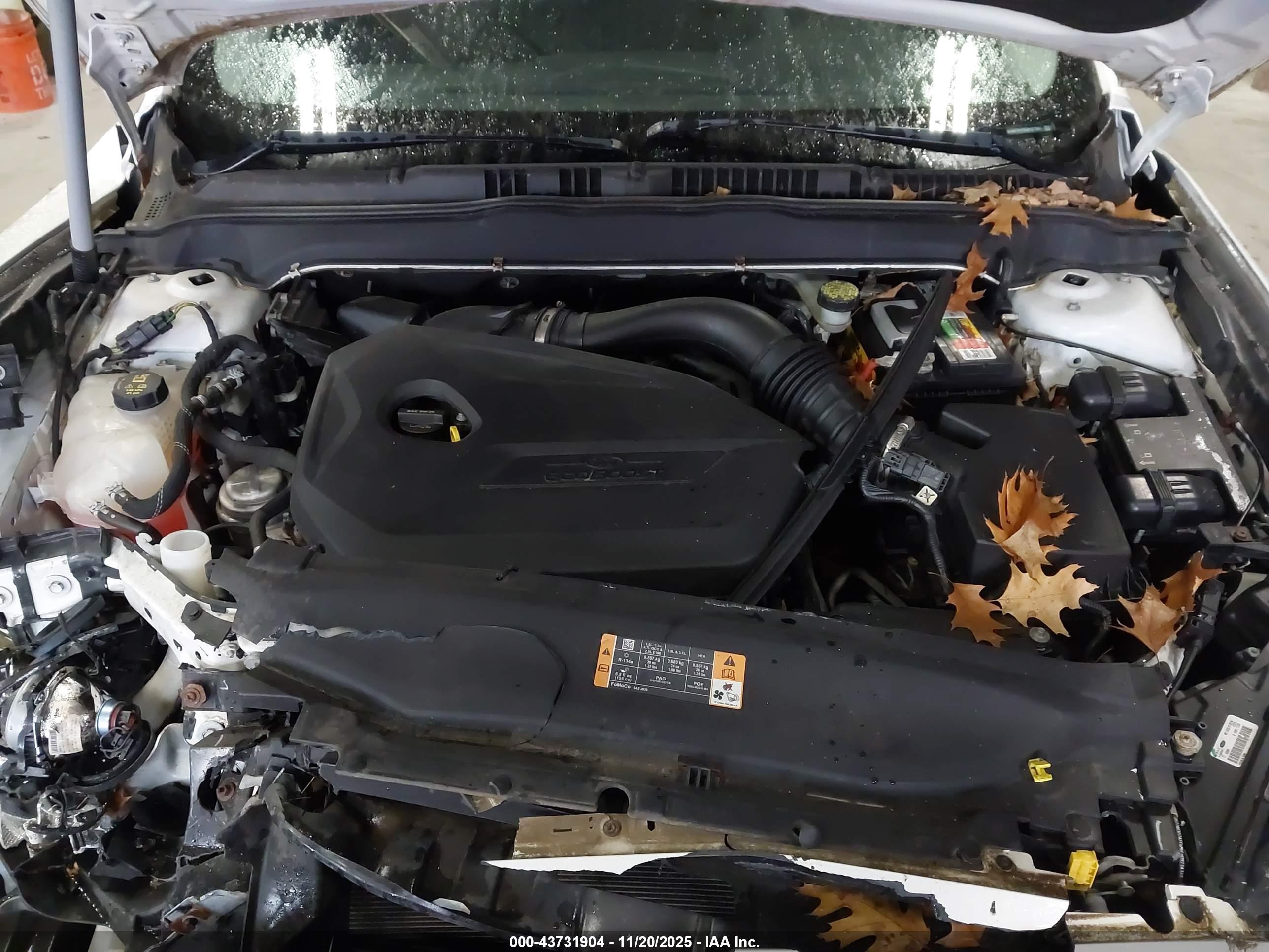 FORD FUSION image 10