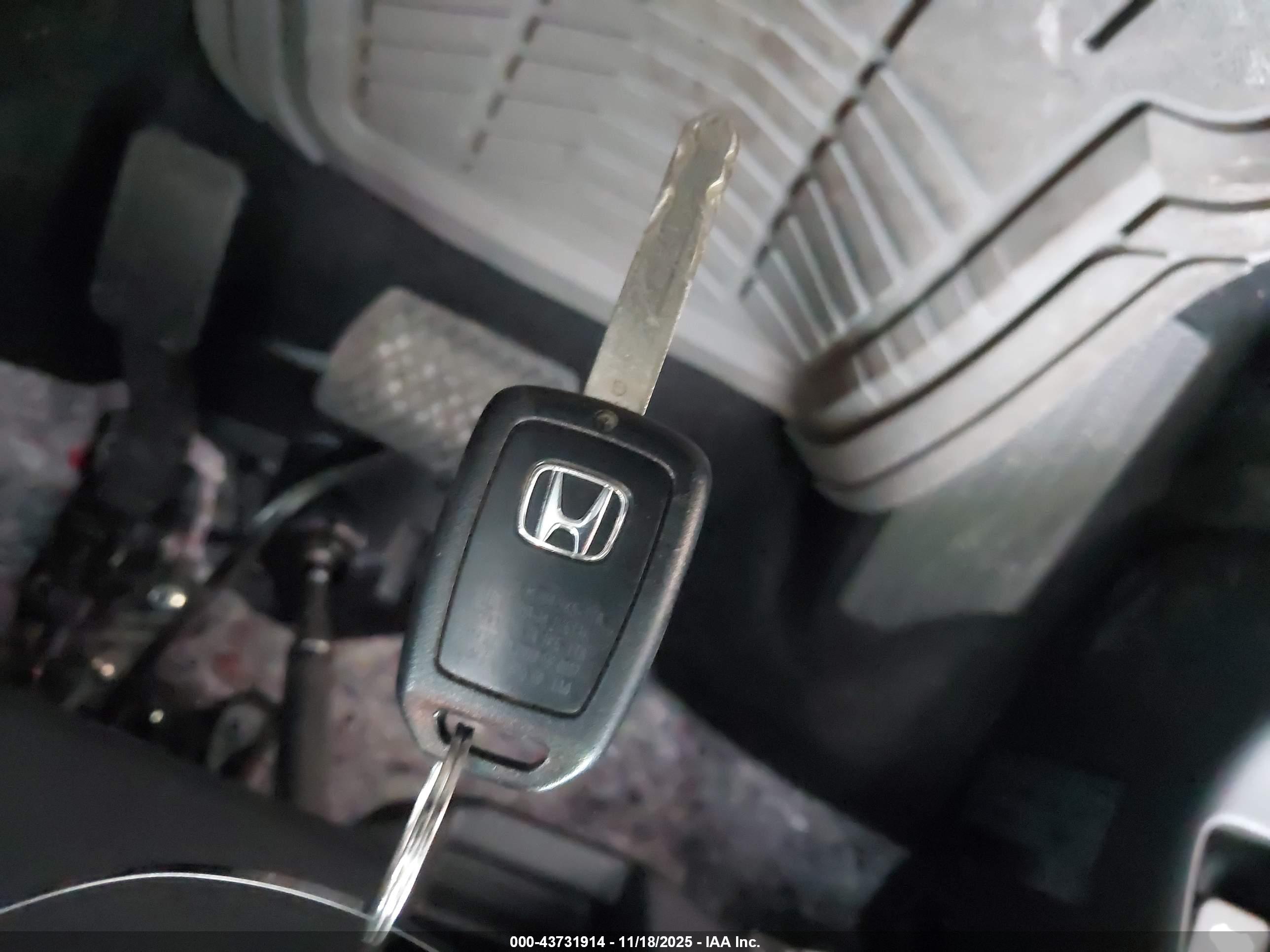 HONDA CIVIC image 11
