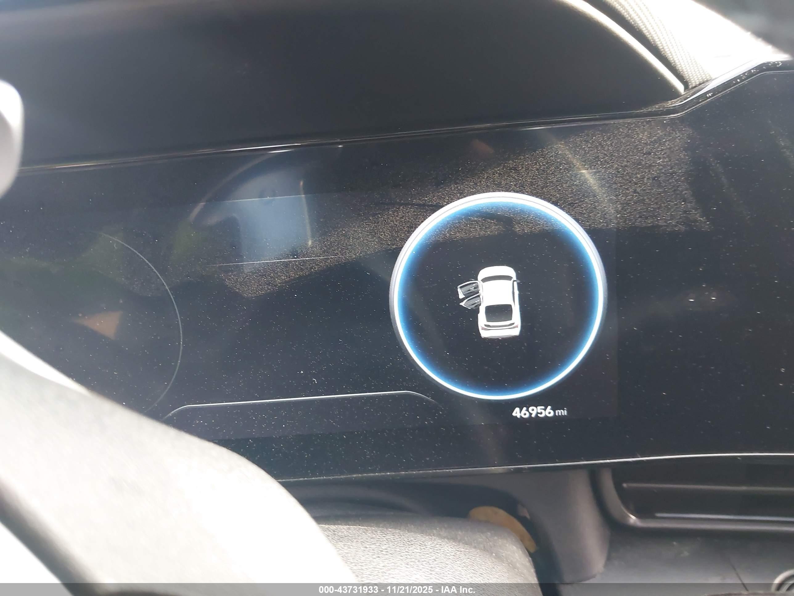 HYUNDAI ELANTRA image 7