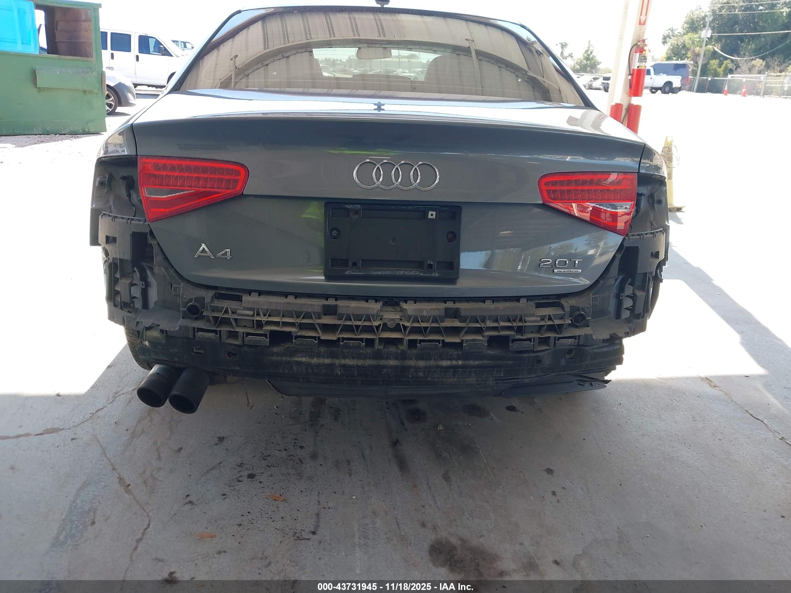 AUDI A4 image 6