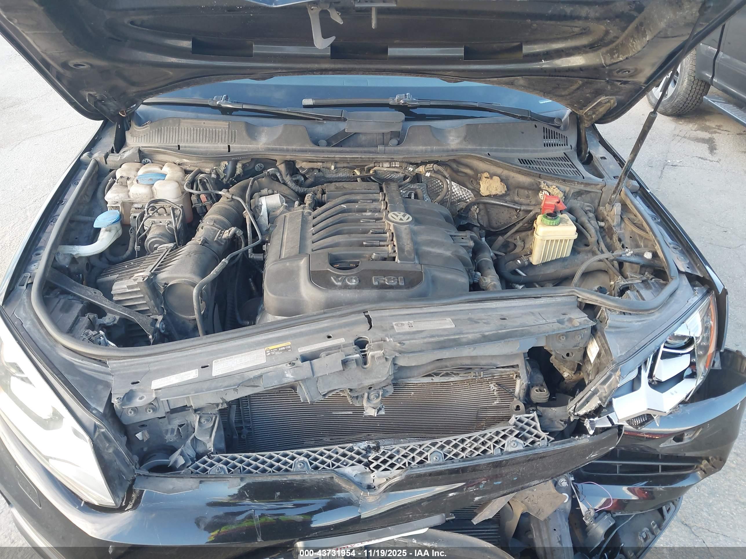 VOLKSWAGEN TOUAREG image 10