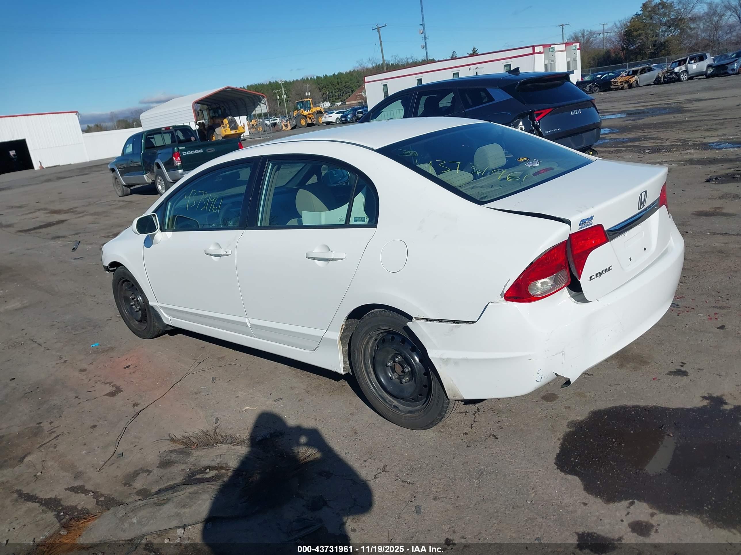 HONDA CIVIC image 3