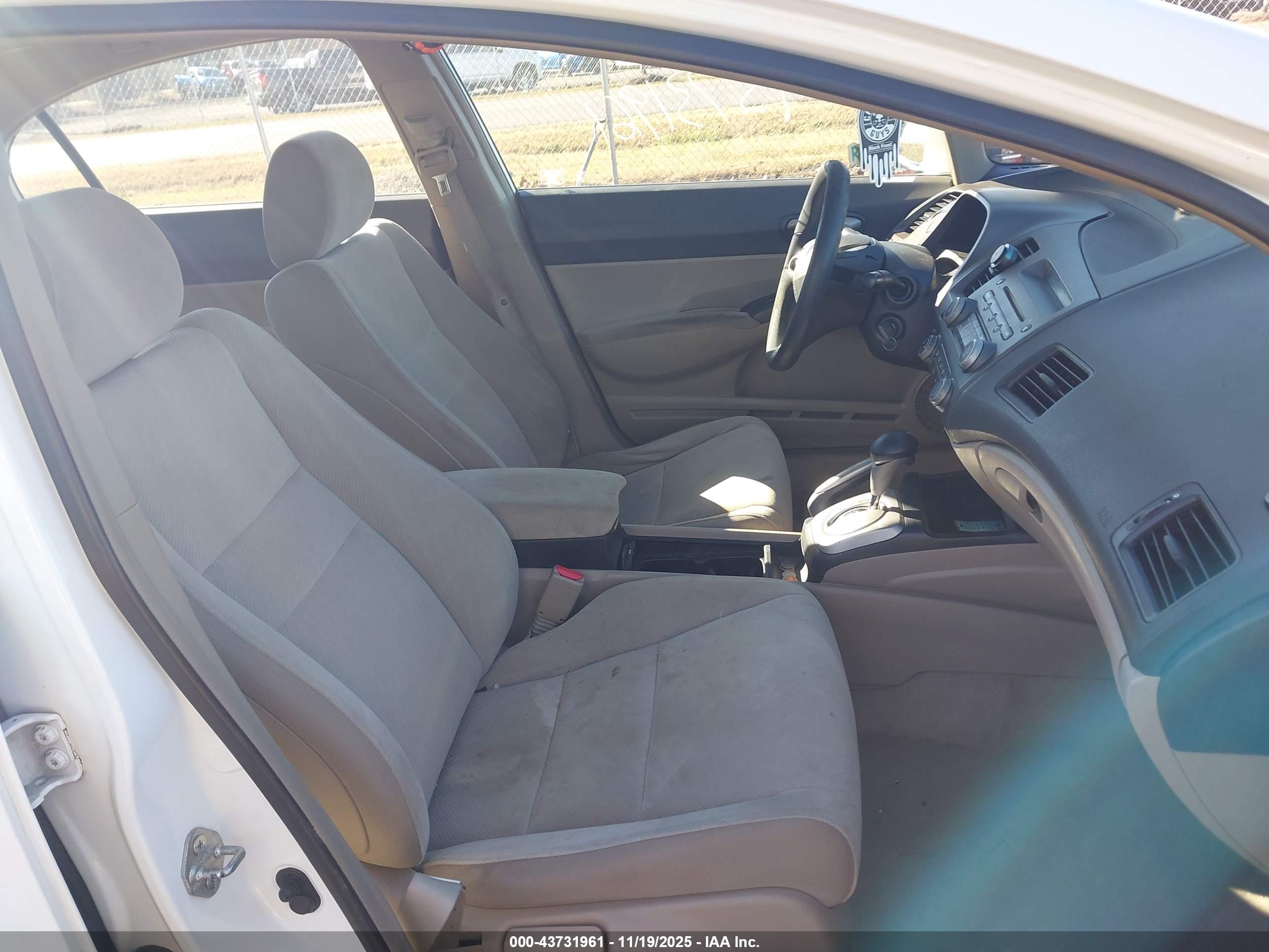 HONDA CIVIC image 5