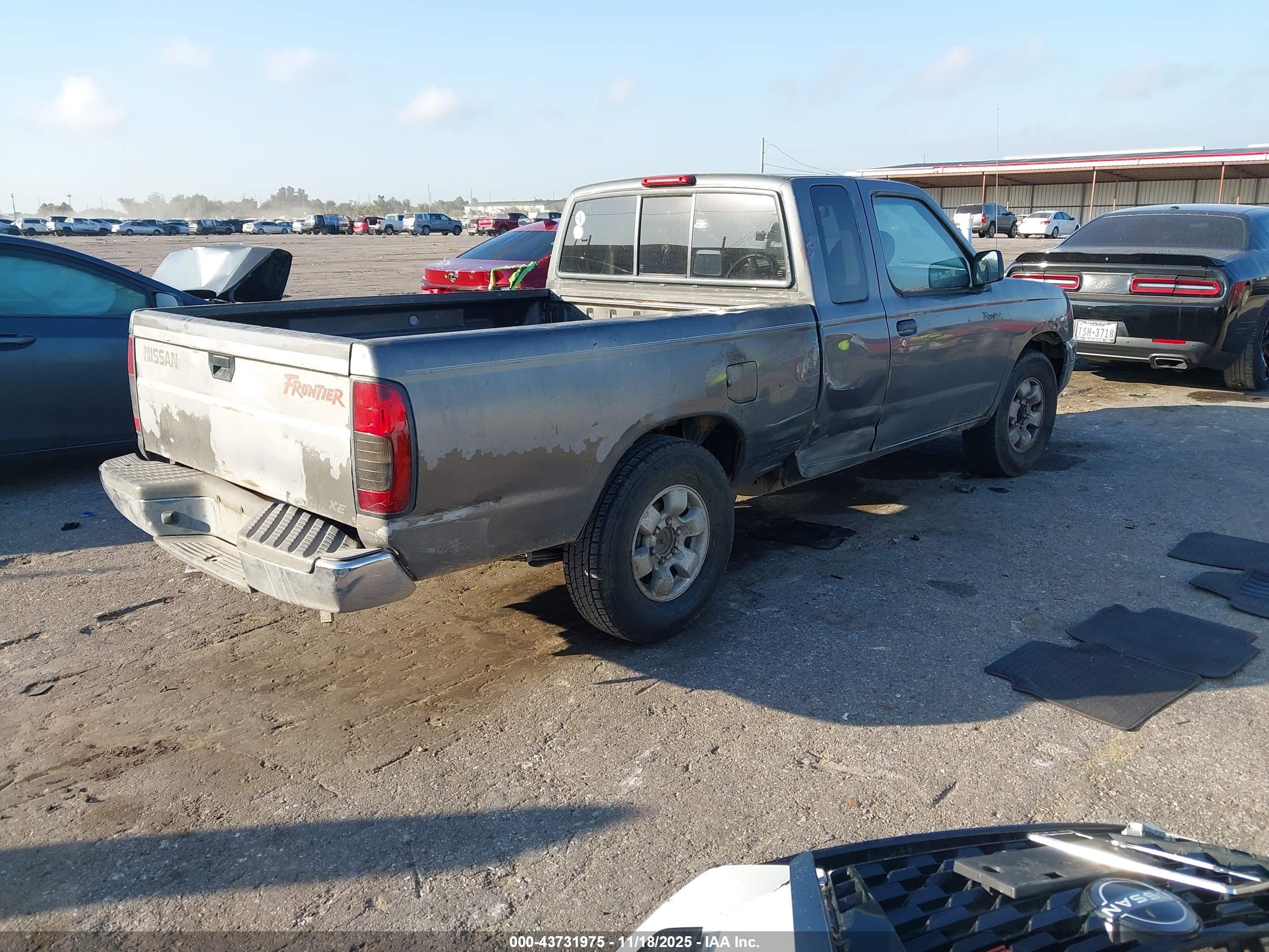 NISSAN FRONTIER image 4
