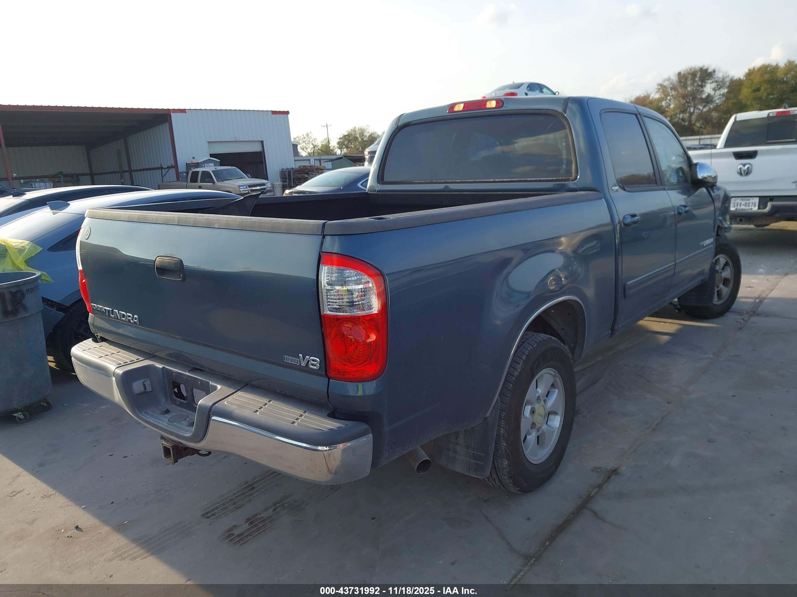 TOYOTA TUNDRA image 4