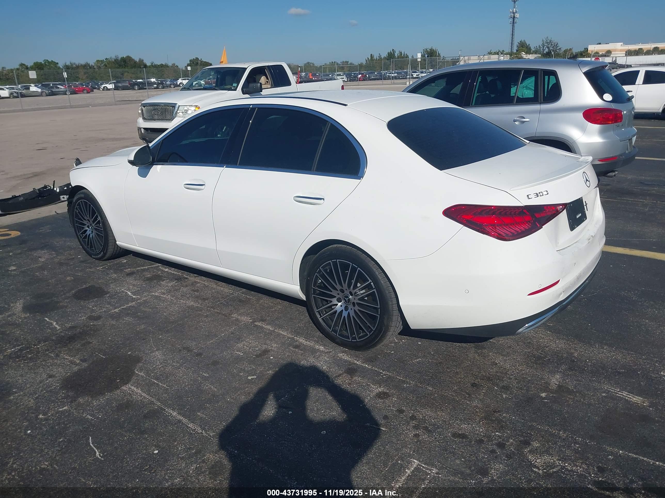 MERCEDES-BENZ C image 3