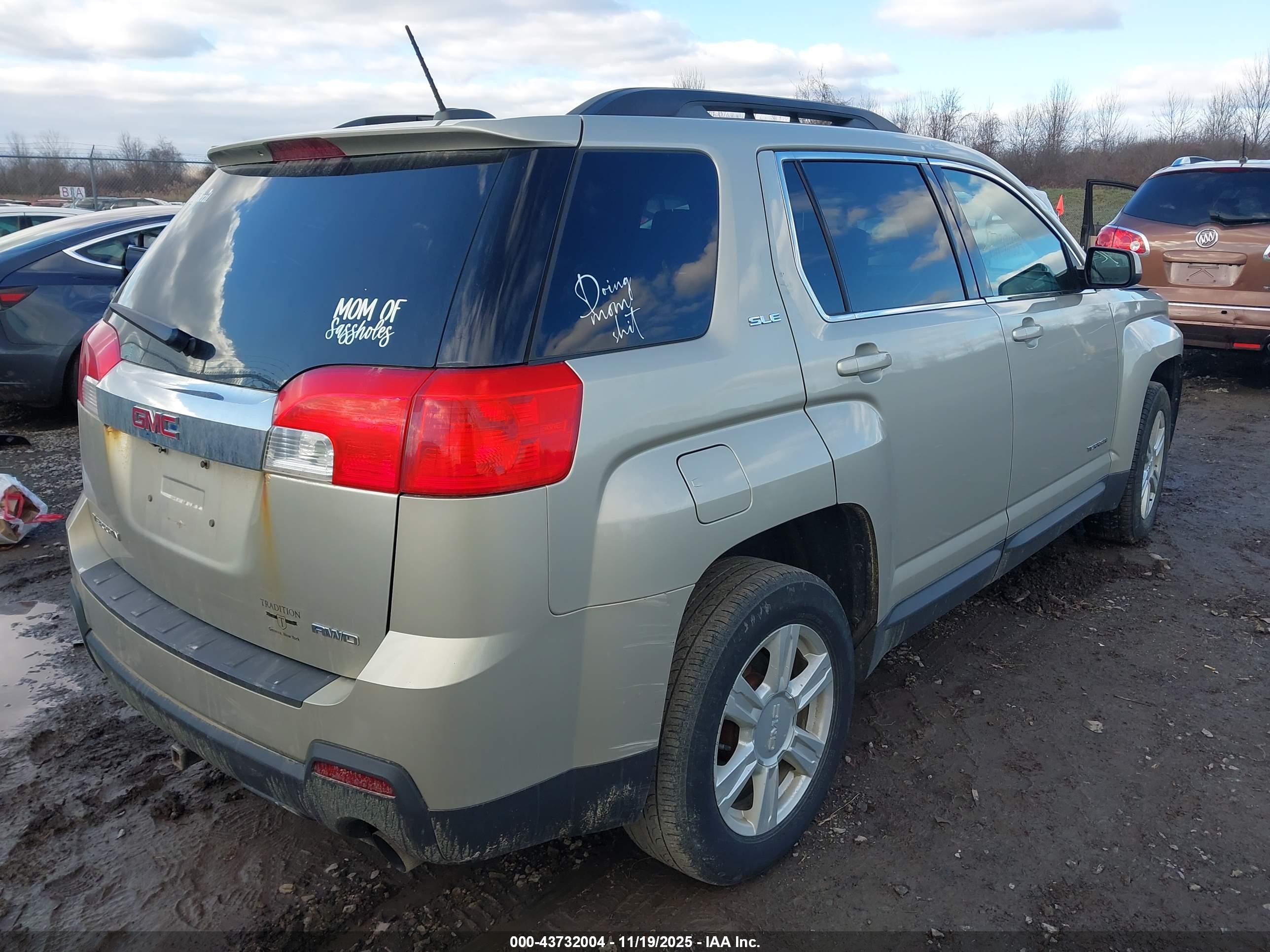 GMC TERRAIN image 4