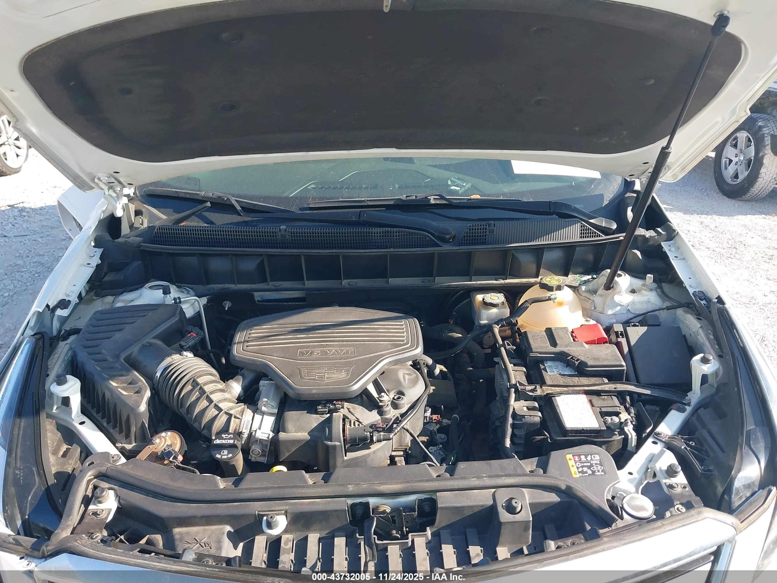 CADILLAC XT5 image 10