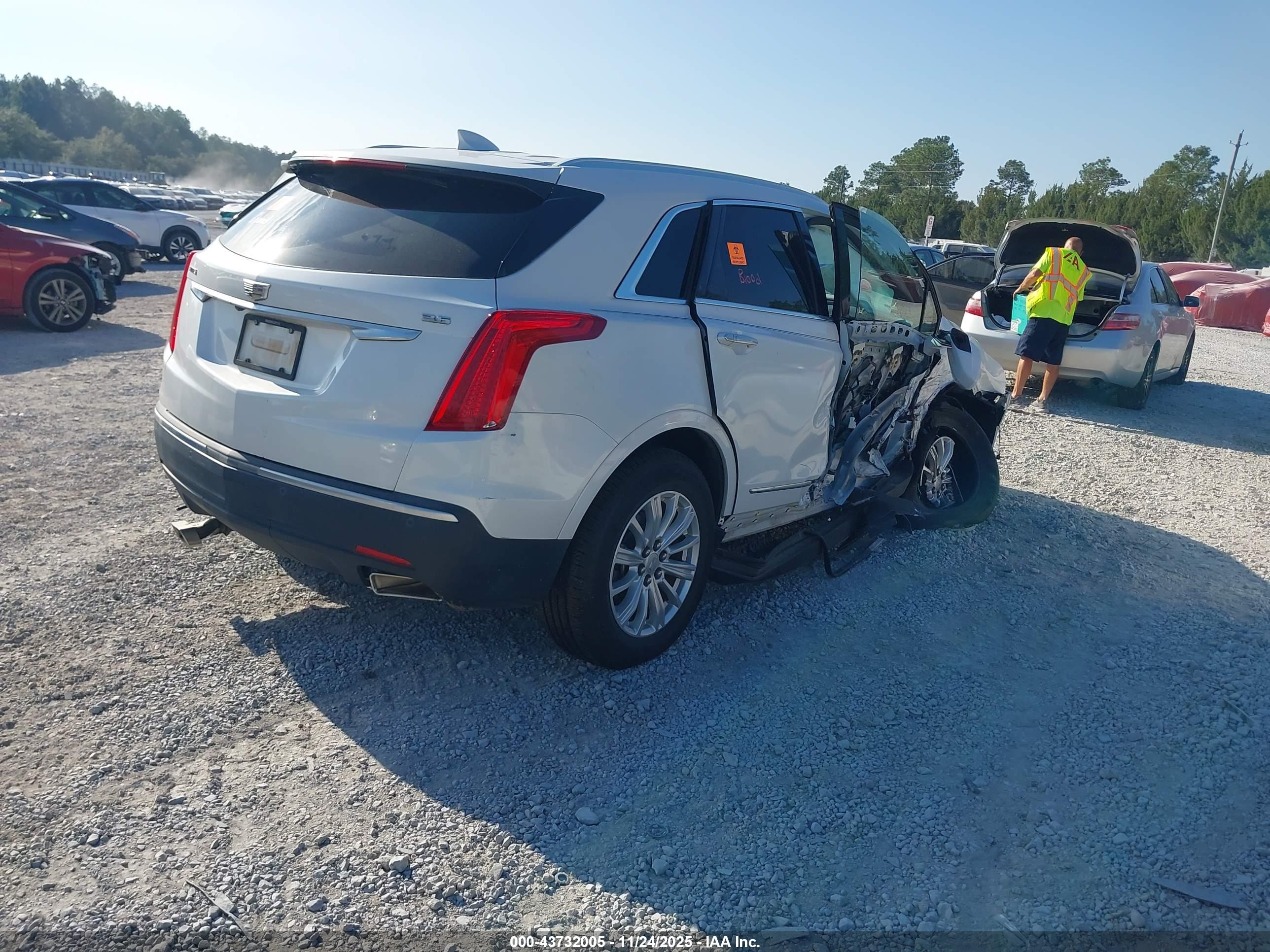 CADILLAC XT5 image 4
