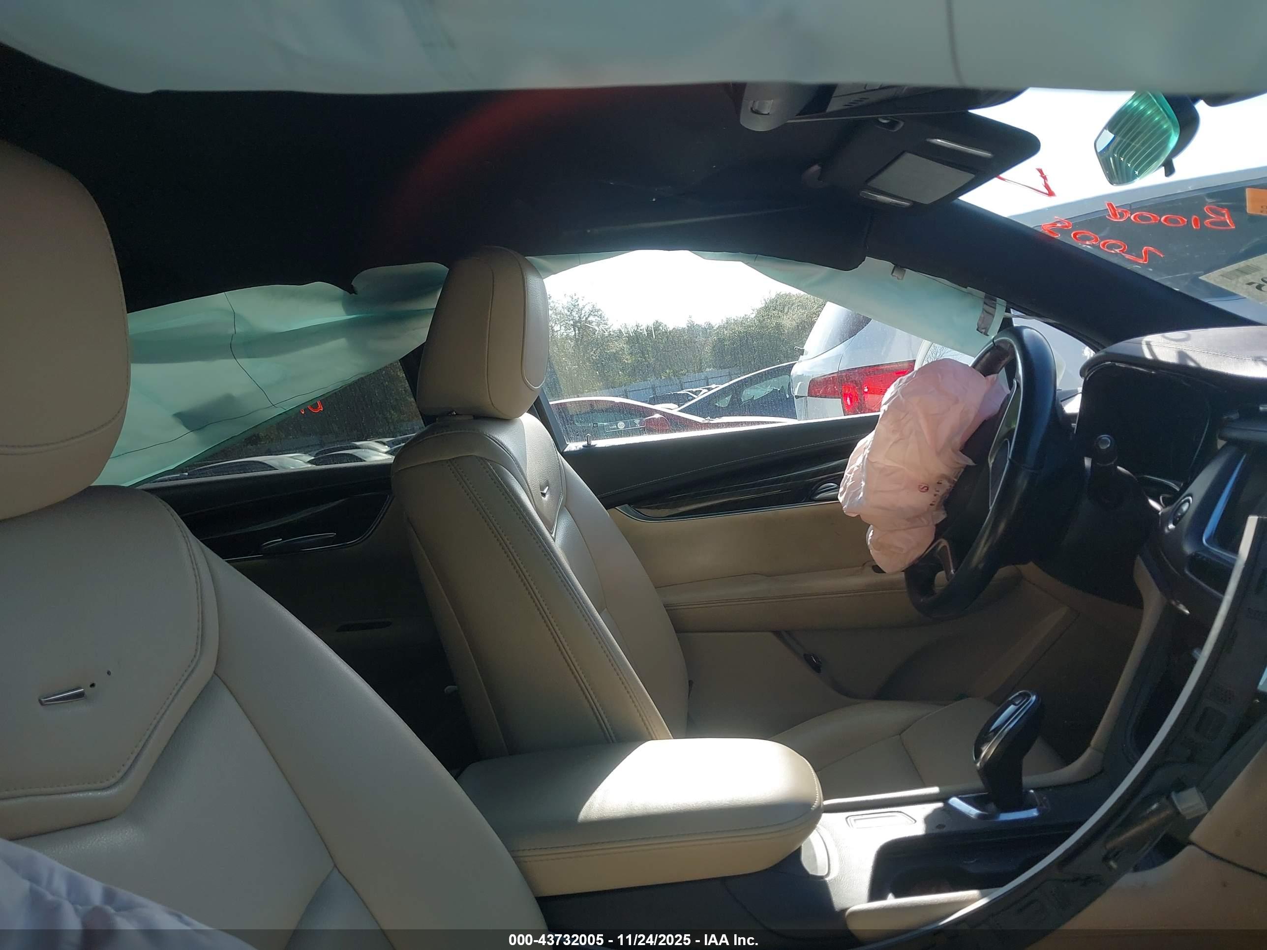 CADILLAC XT5 image 5