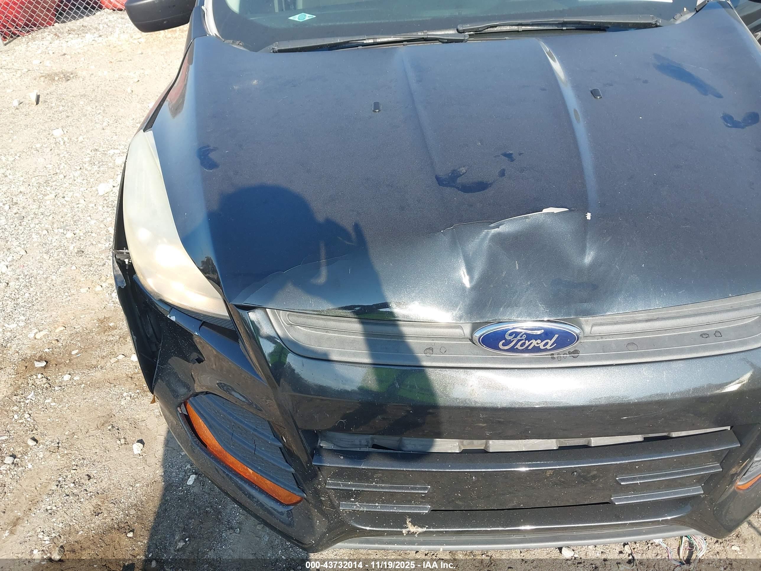 FORD ESCAPE image 6