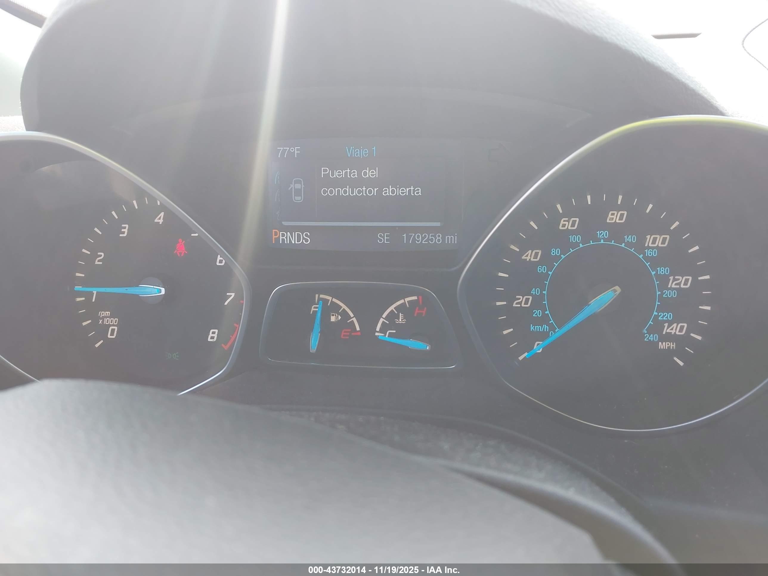 FORD ESCAPE image 7