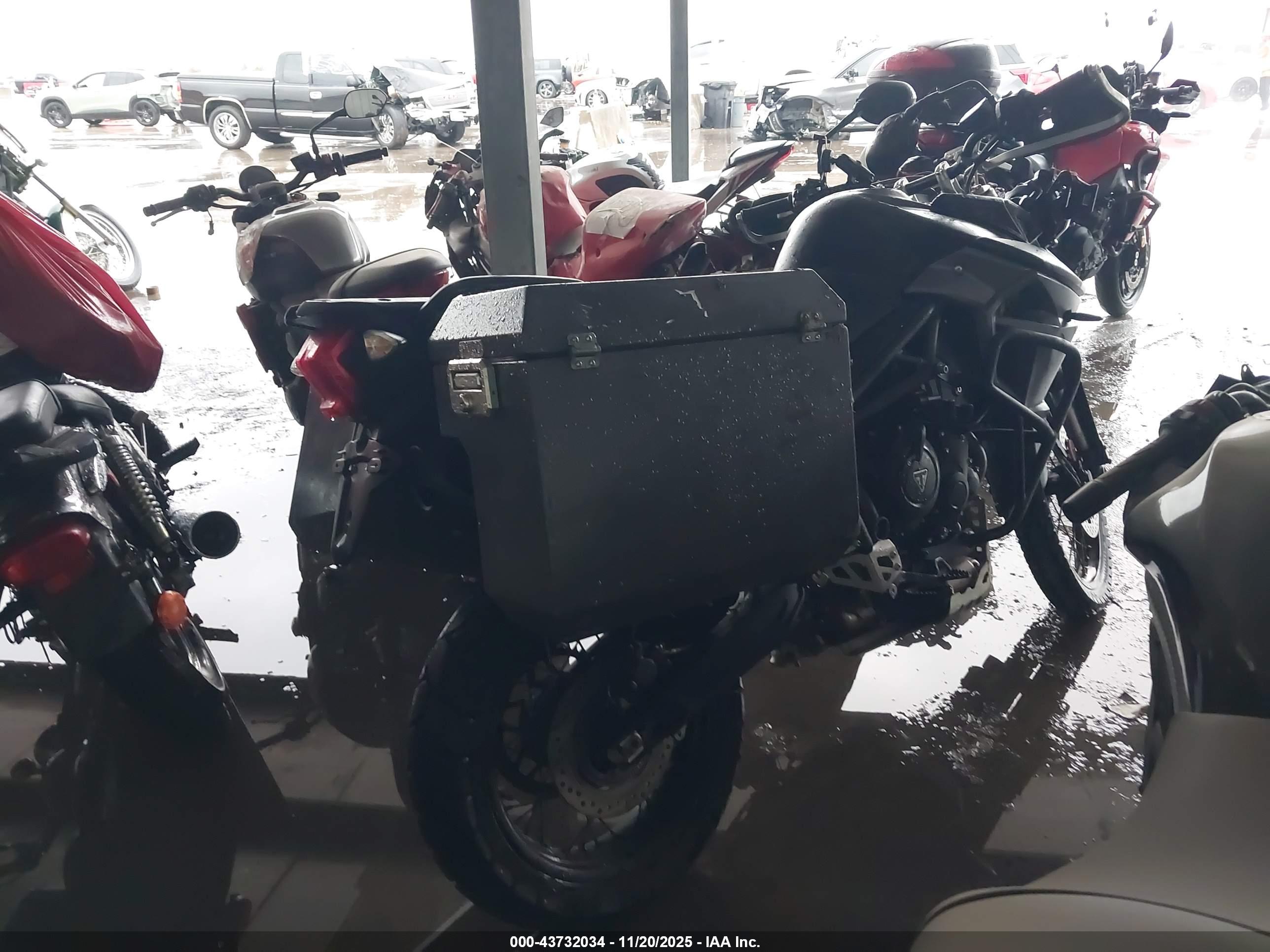 TRIUMPH MOTORCYCLE image 4