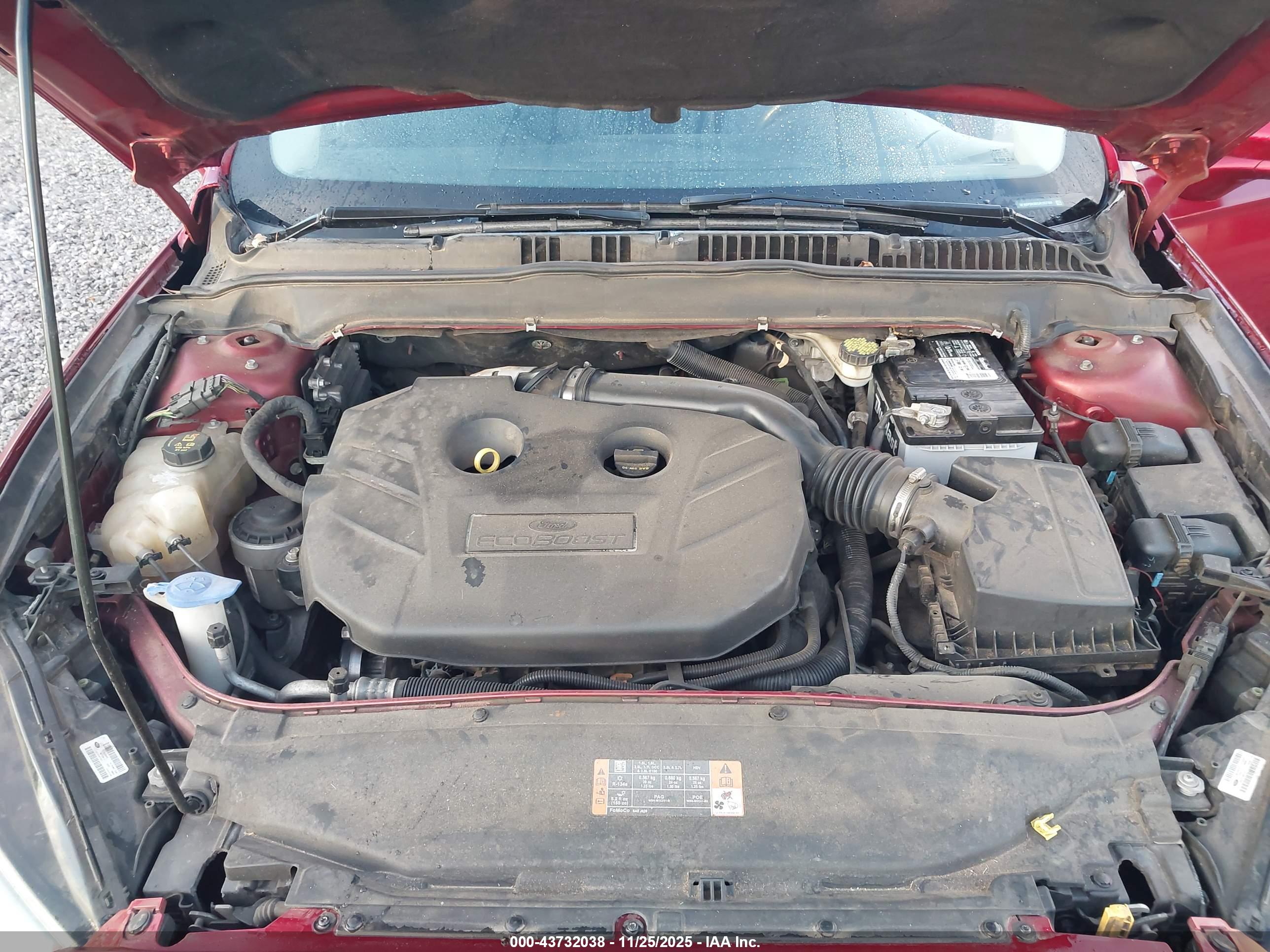FORD FUSION image 10